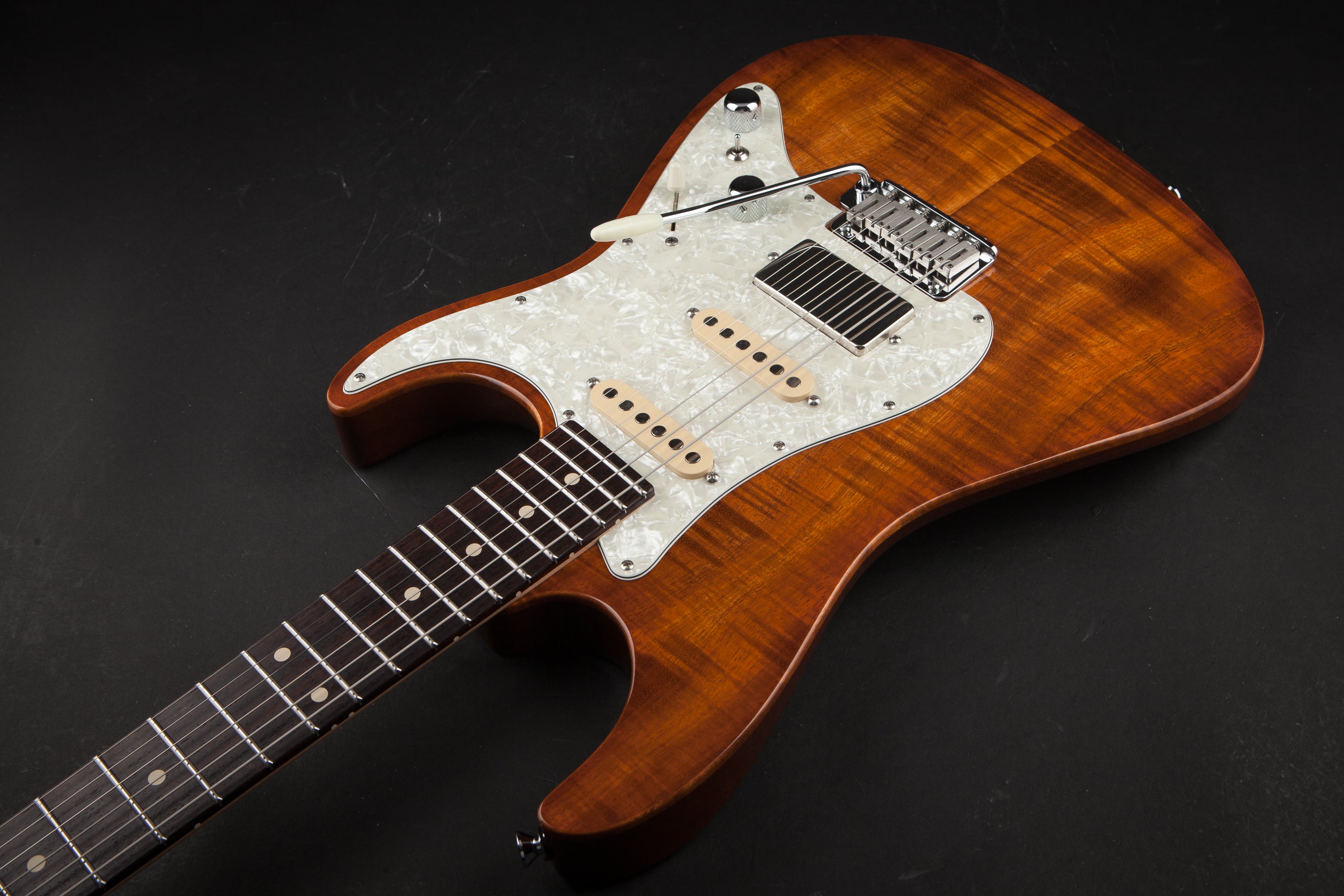 Tom Anderson: Hollow Drop Top Classic Koa Top - Honey Shaded Edge with Binding #08-31-11A