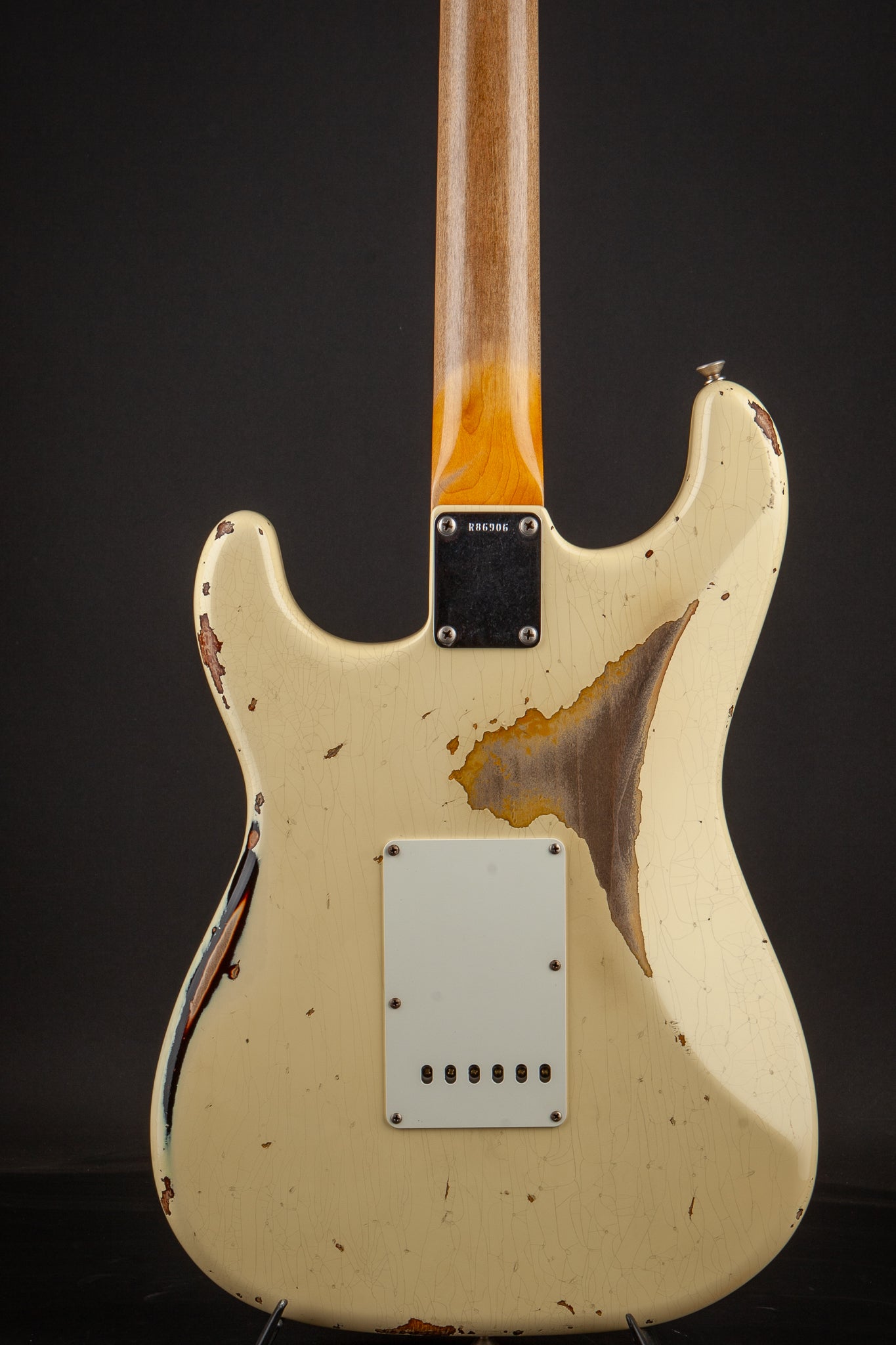 Fender Custom Shop: 60 Stratocaster Heavy Relic Vintage White over 3-Tone Sunburst #R86906