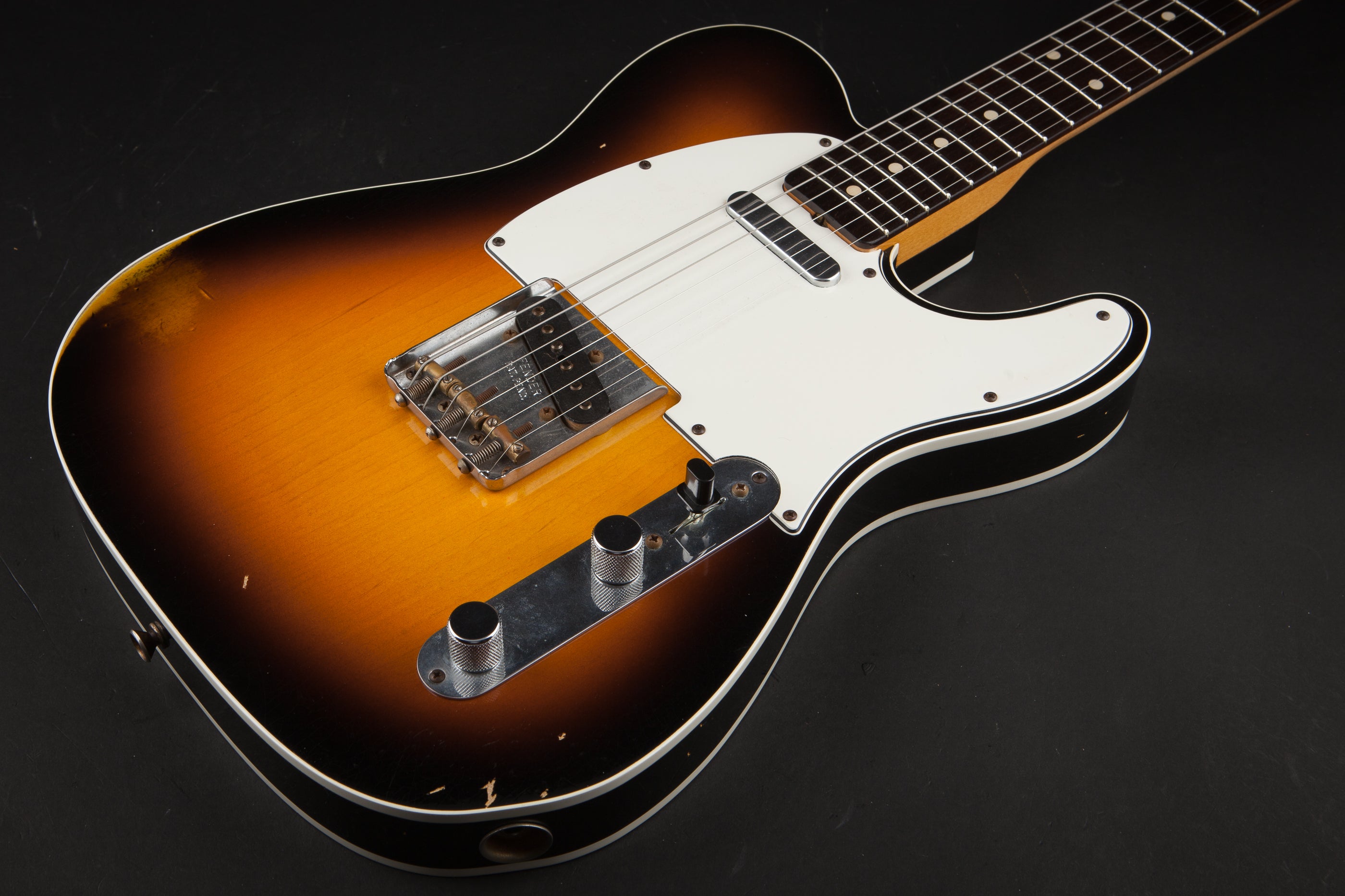 Fender Custom Shop: 62 Custom Telecaster Relic Braz Limited Edition Faded 3-Tone Sunburst #CZ513669