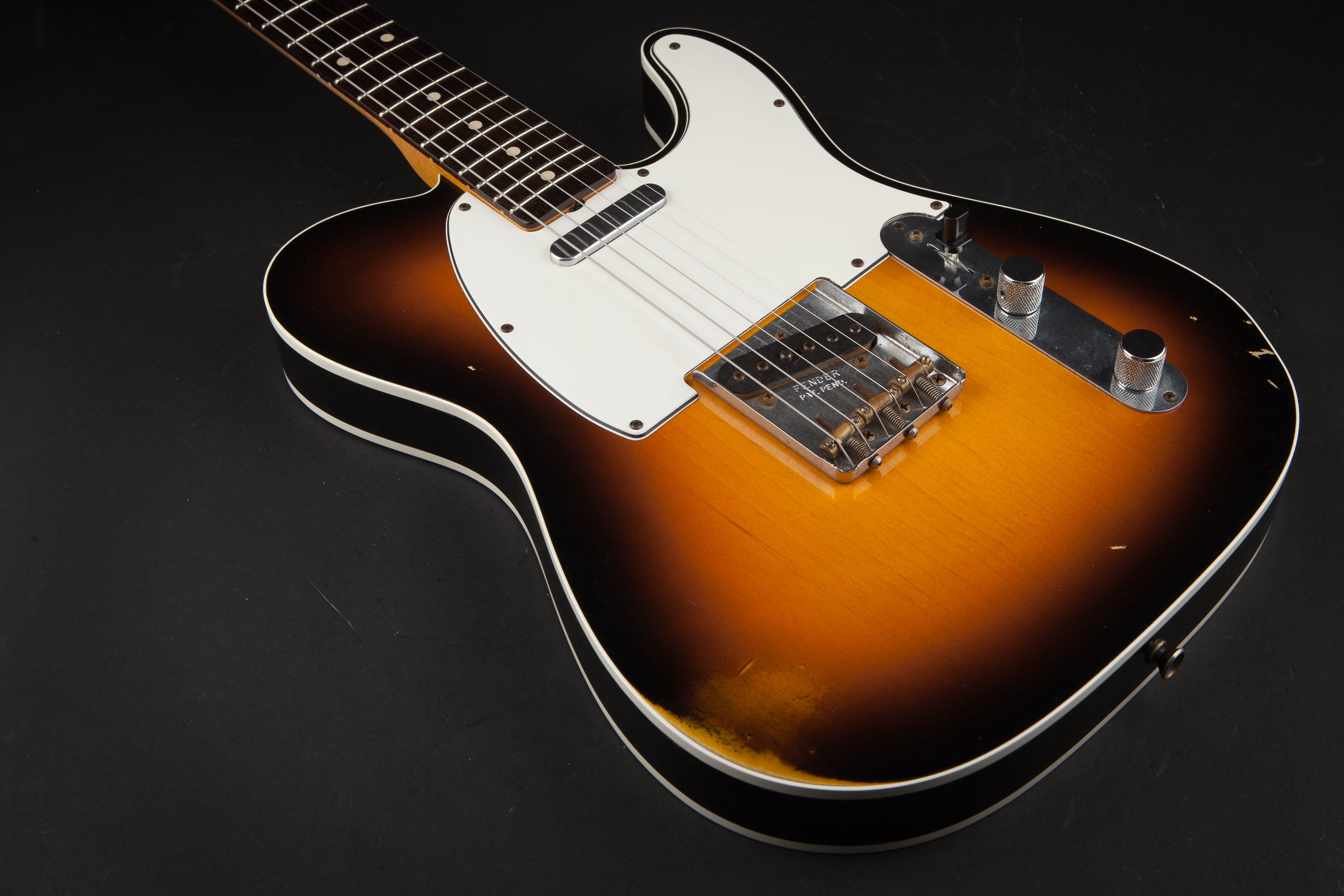 Fender Custom Shop: 62 Custom Telecaster Relic Braz Limited Edition Faded 3-Tone Sunburst #CZ513669