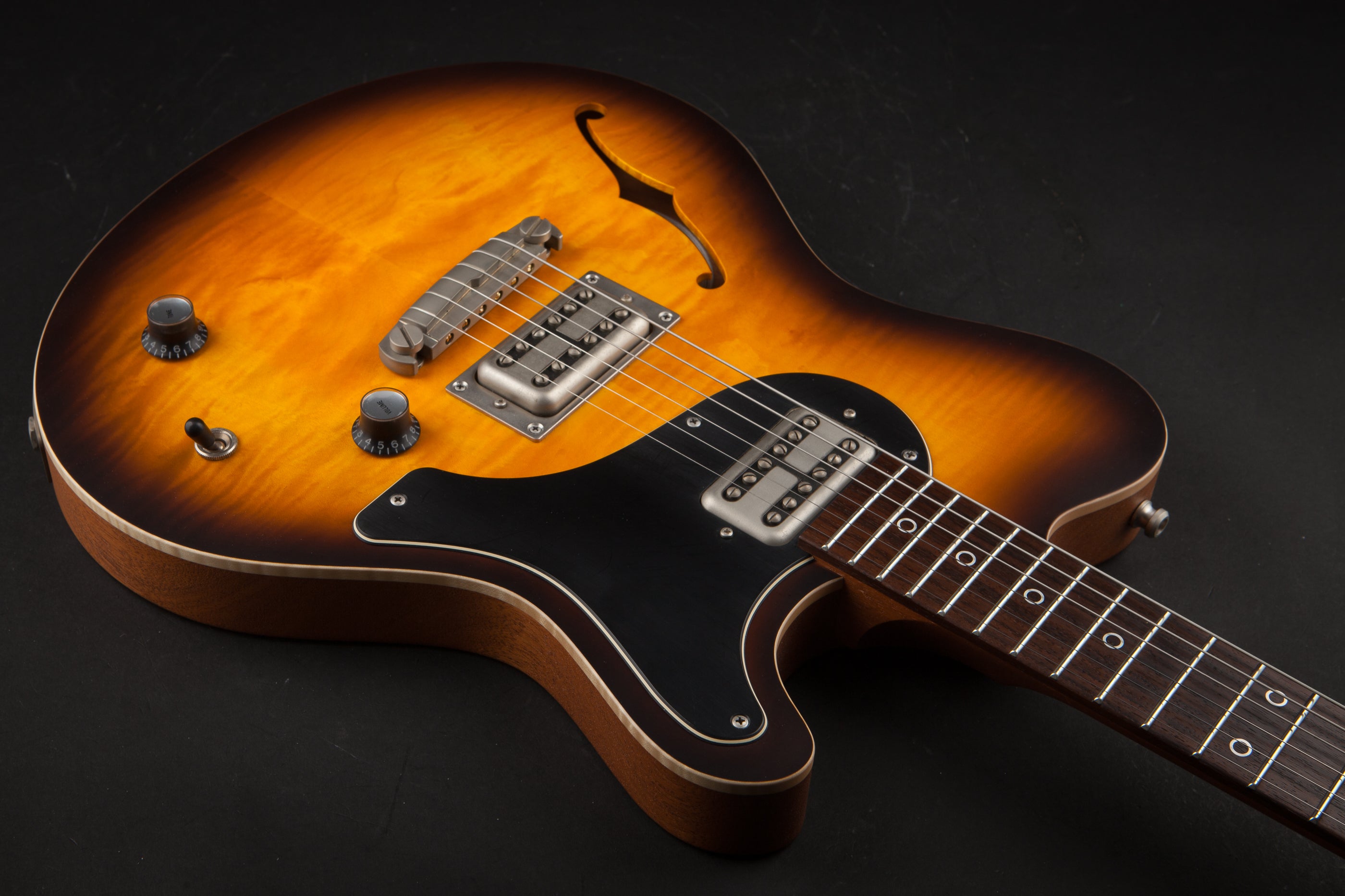 Nik Huber: Surfmeister 2-Tone Sunburst #62358