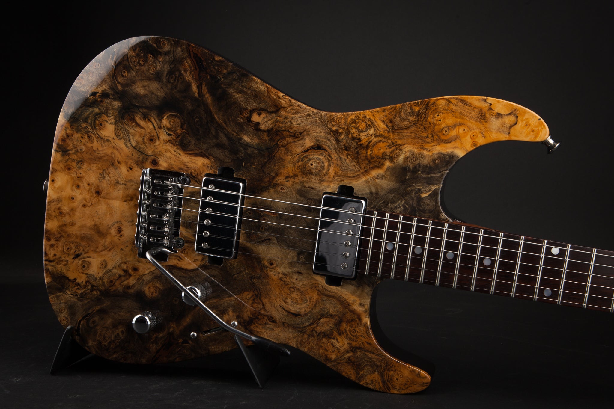 Lipe Guitars: Virtuoso Burl Maple #122