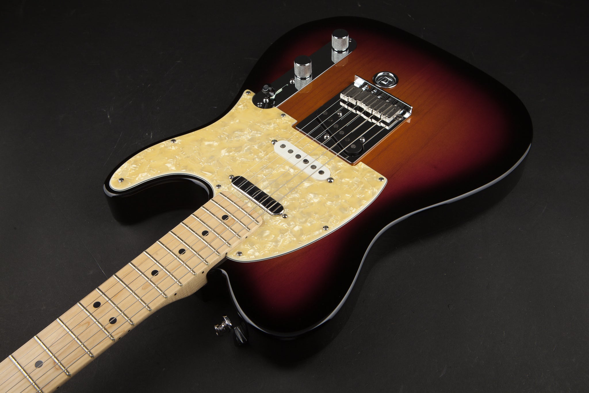 Fender: Fender USA B-Bender Nashville Telecaster Sunburst #10033151