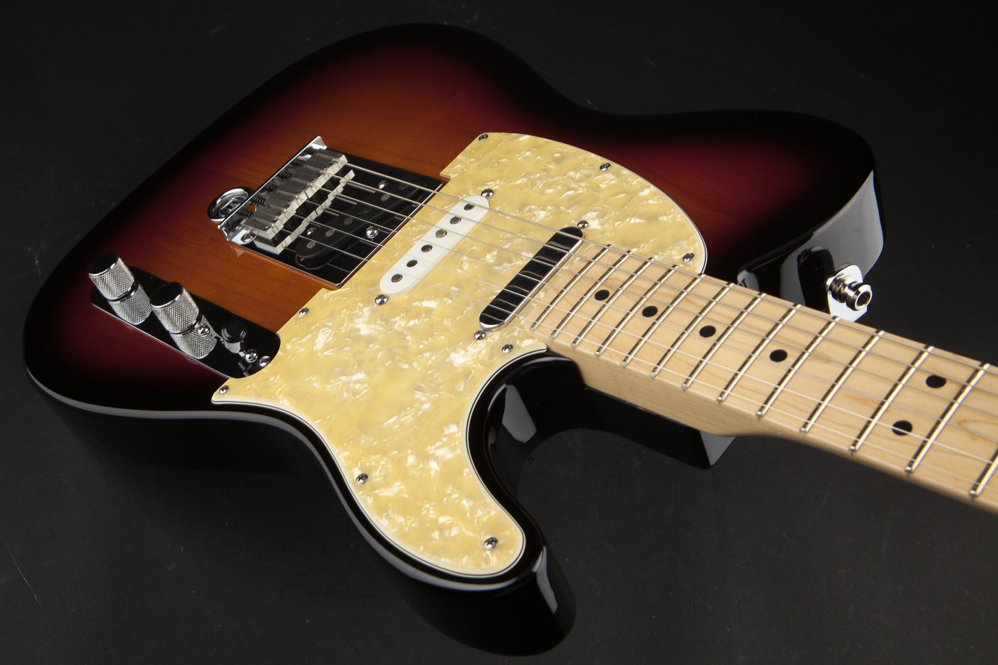Fender: Fender USA B-Bender Nashville Telecaster Sunburst #10033151