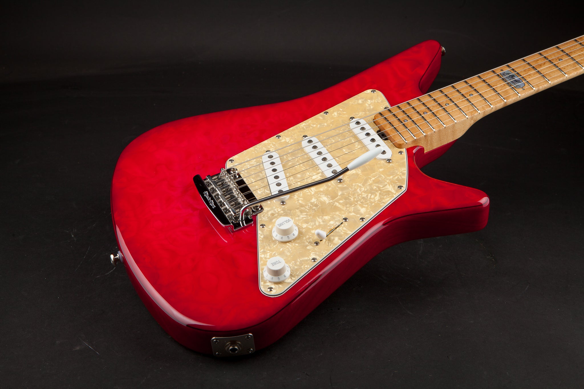 Ernie Ball Musicman : BFR Albert Lee - Pink Burst #C52548