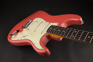Fender Vintage Guitars: 1962 Stratocaster Fiesta Red #80133