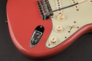 Fender Vintage Guitars: 1962 Stratocaster Fiesta Red #80133