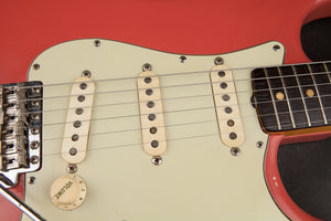 Fender Vintage Guitars: 1962 Stratocaster Fiesta Red #80133