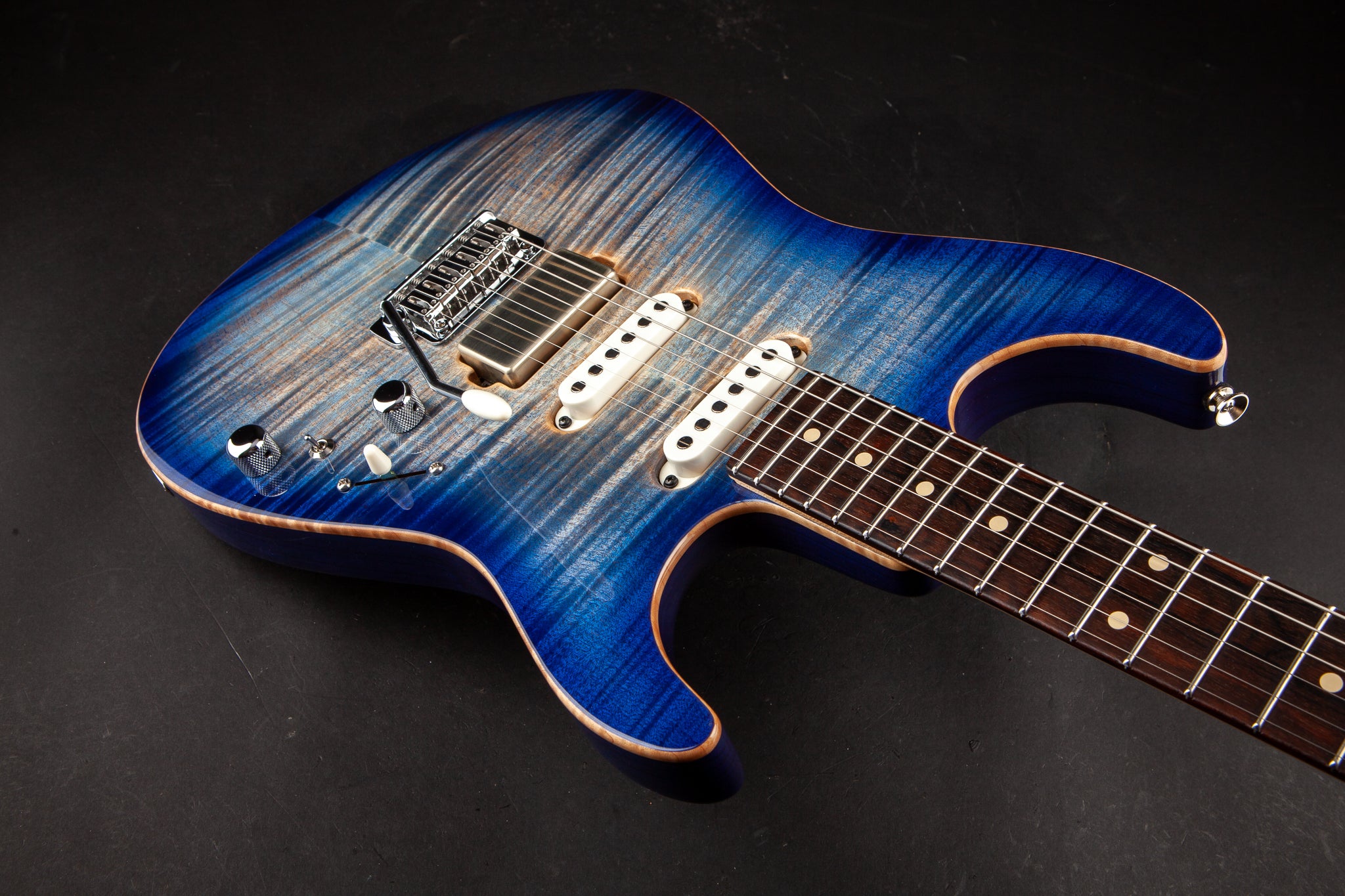 Tom Anderson: Drop Top with Hand Selected Top - Natural Jack's Blue Burst with Binding #11-05-18A