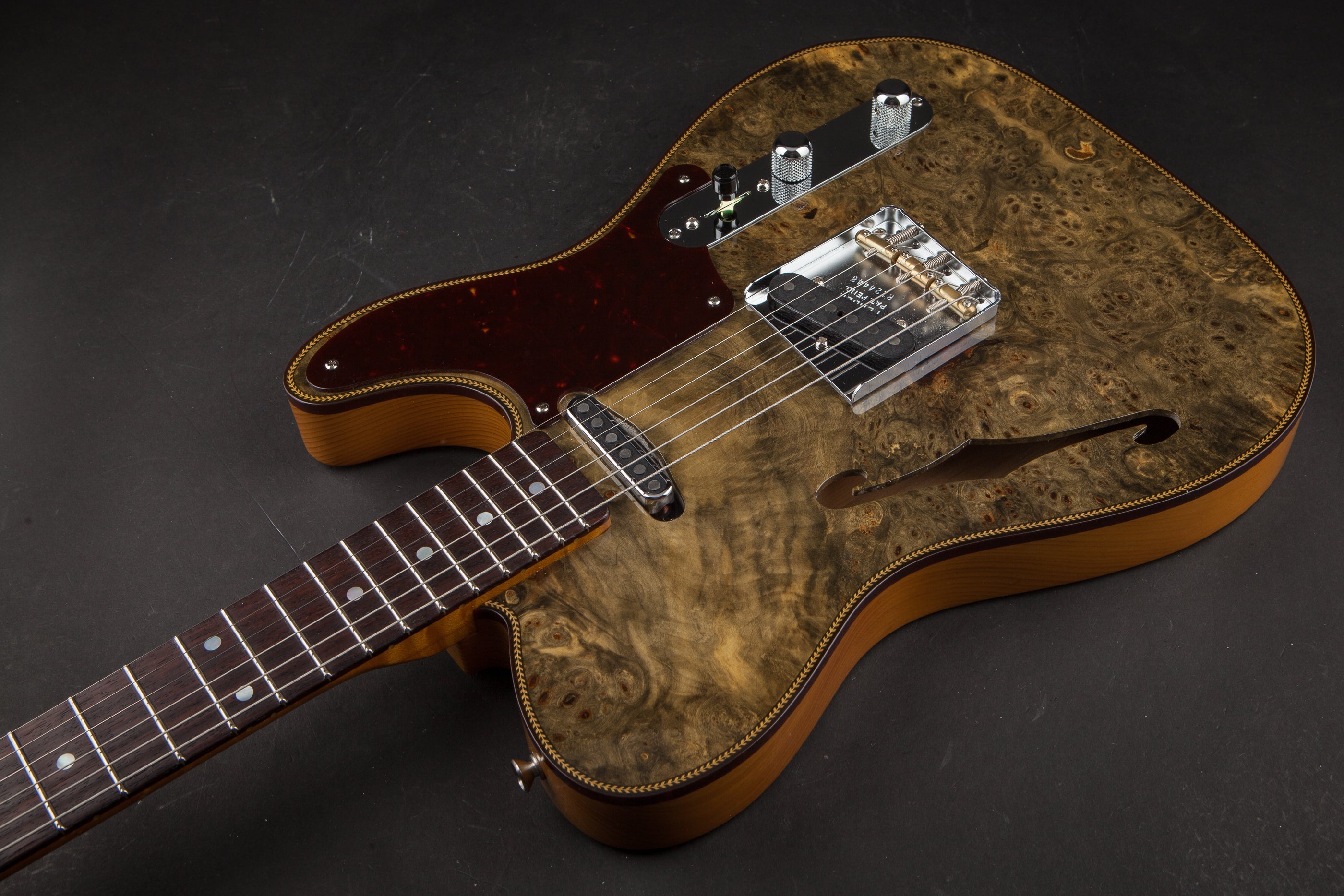 Fender Custom Shop: Artisan Buckeye Double Esquire Amber Natural #R124448