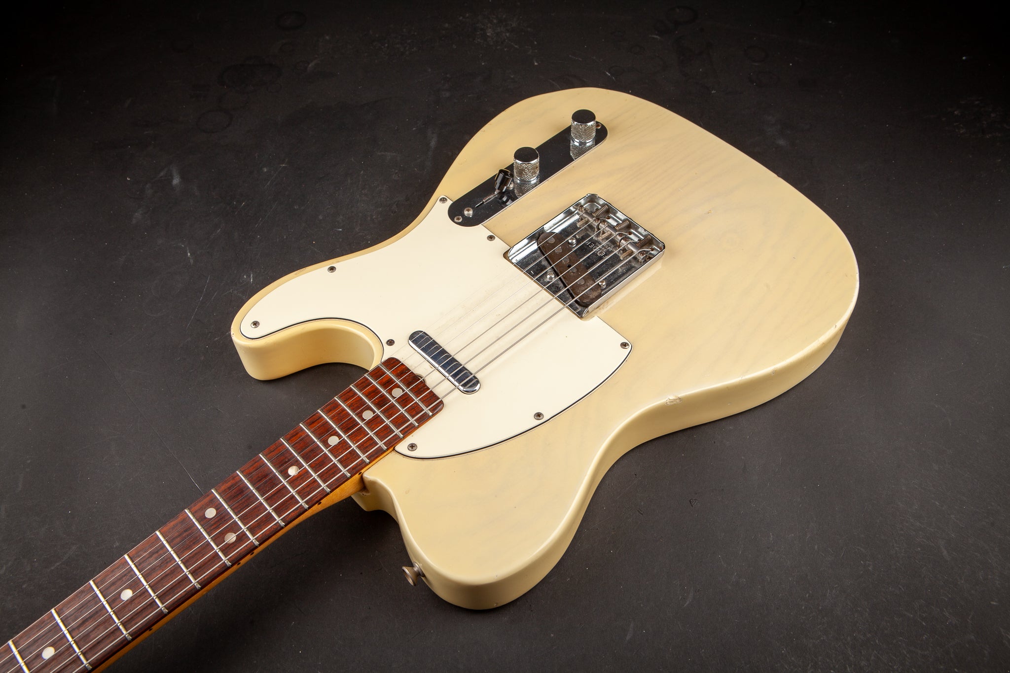 Fender Vintage Guitars: 1972 Telecaster Blonde #374924