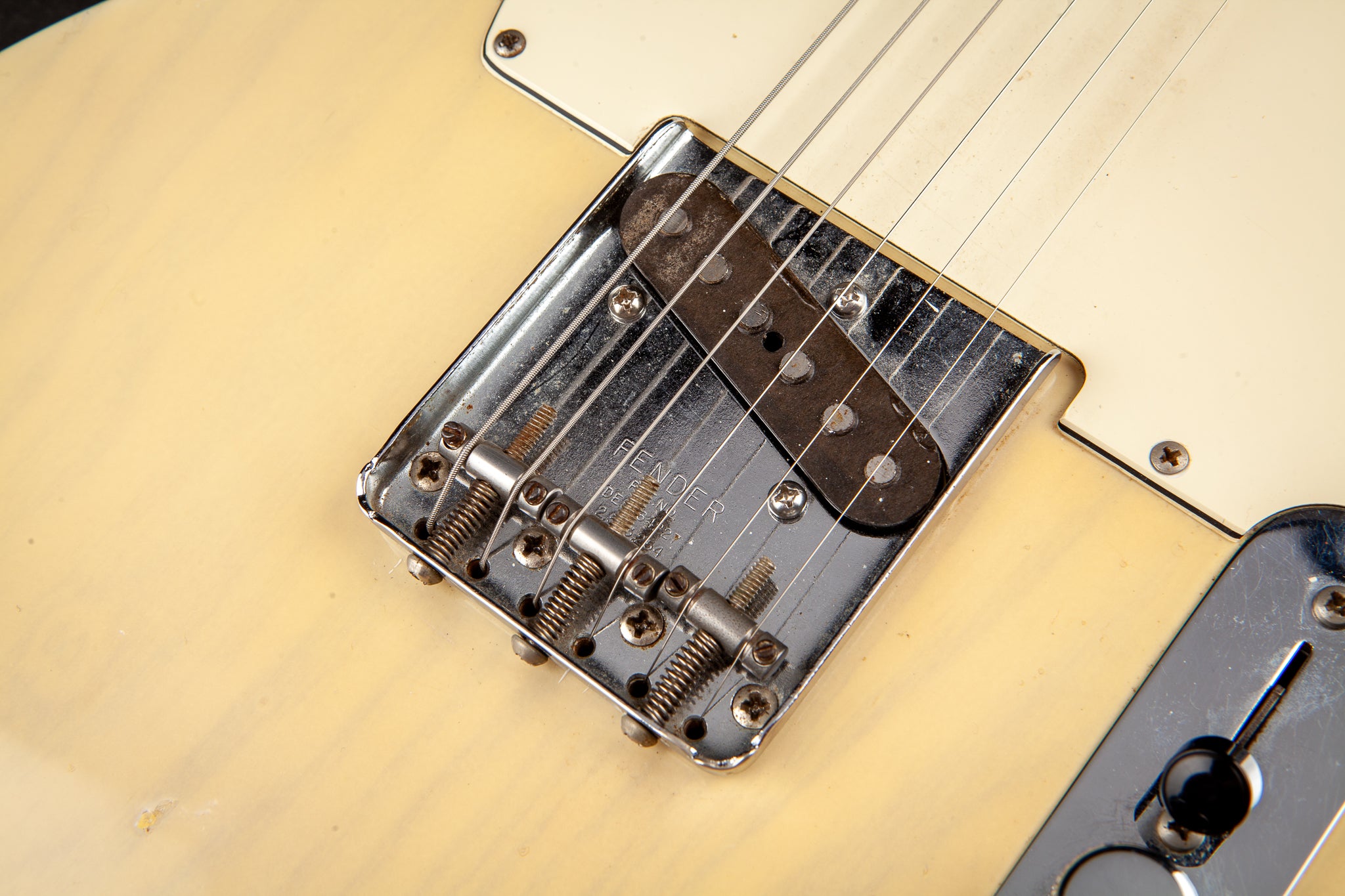 Fender Vintage Guitars: 1972 Telecaster Blonde #374924