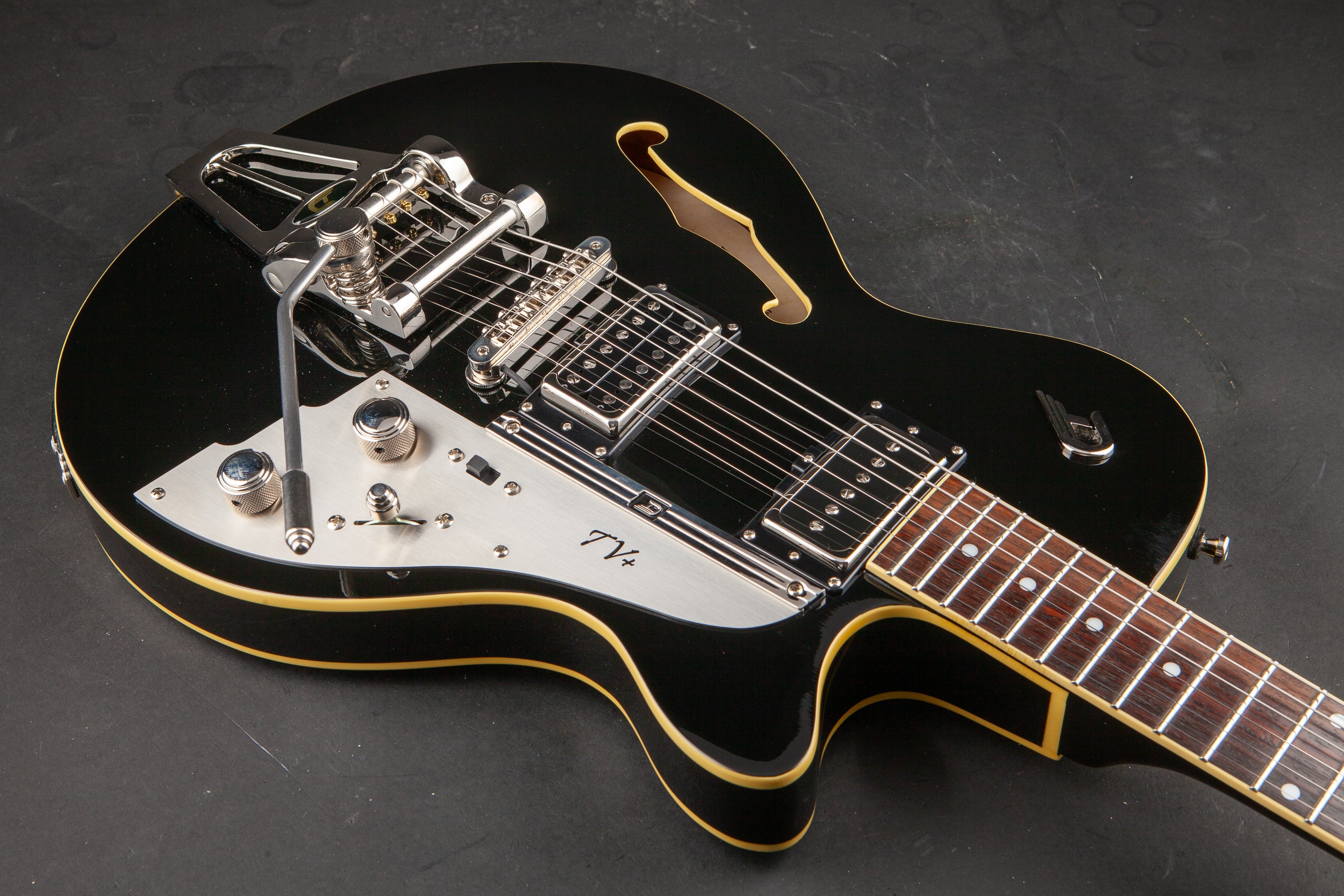 Duesenberg: Starplayer TV+ - Black #110269