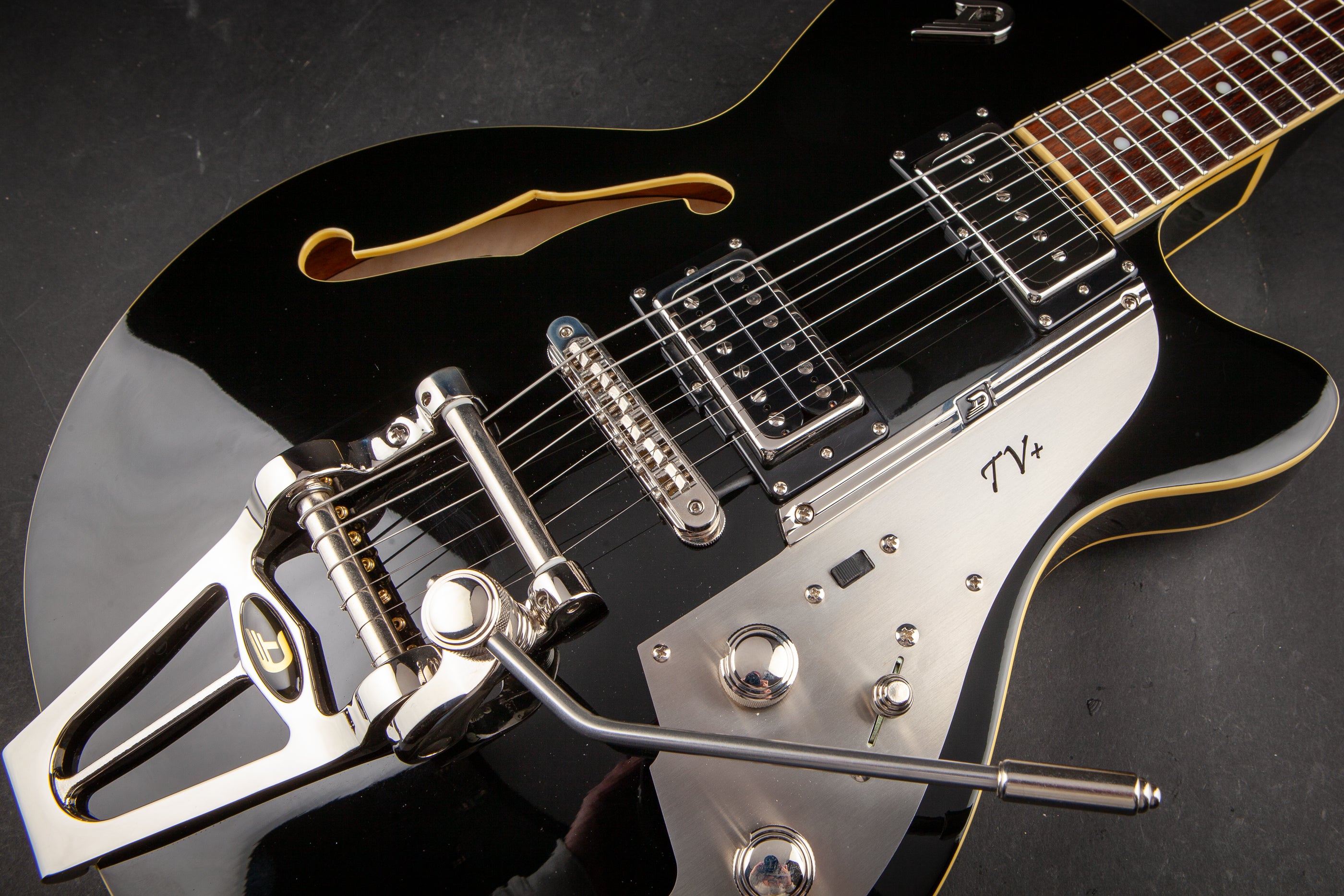 Duesenberg: Starplayer TV+ - Black #110269