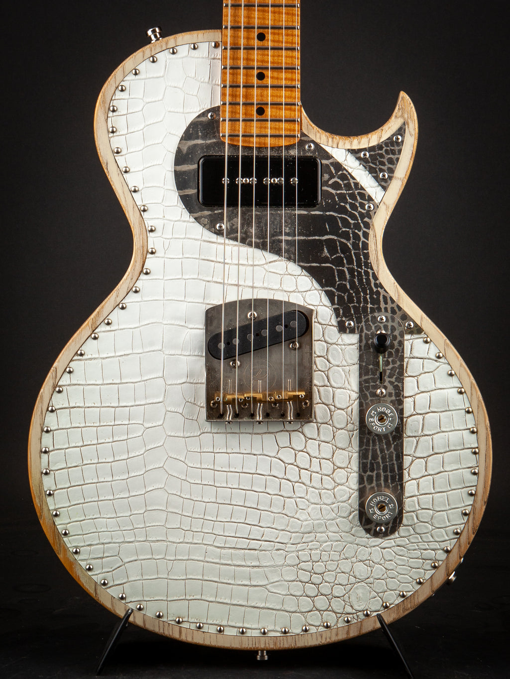Paoletti: Jr Leather - Richard Fortus Signature #2 #81020