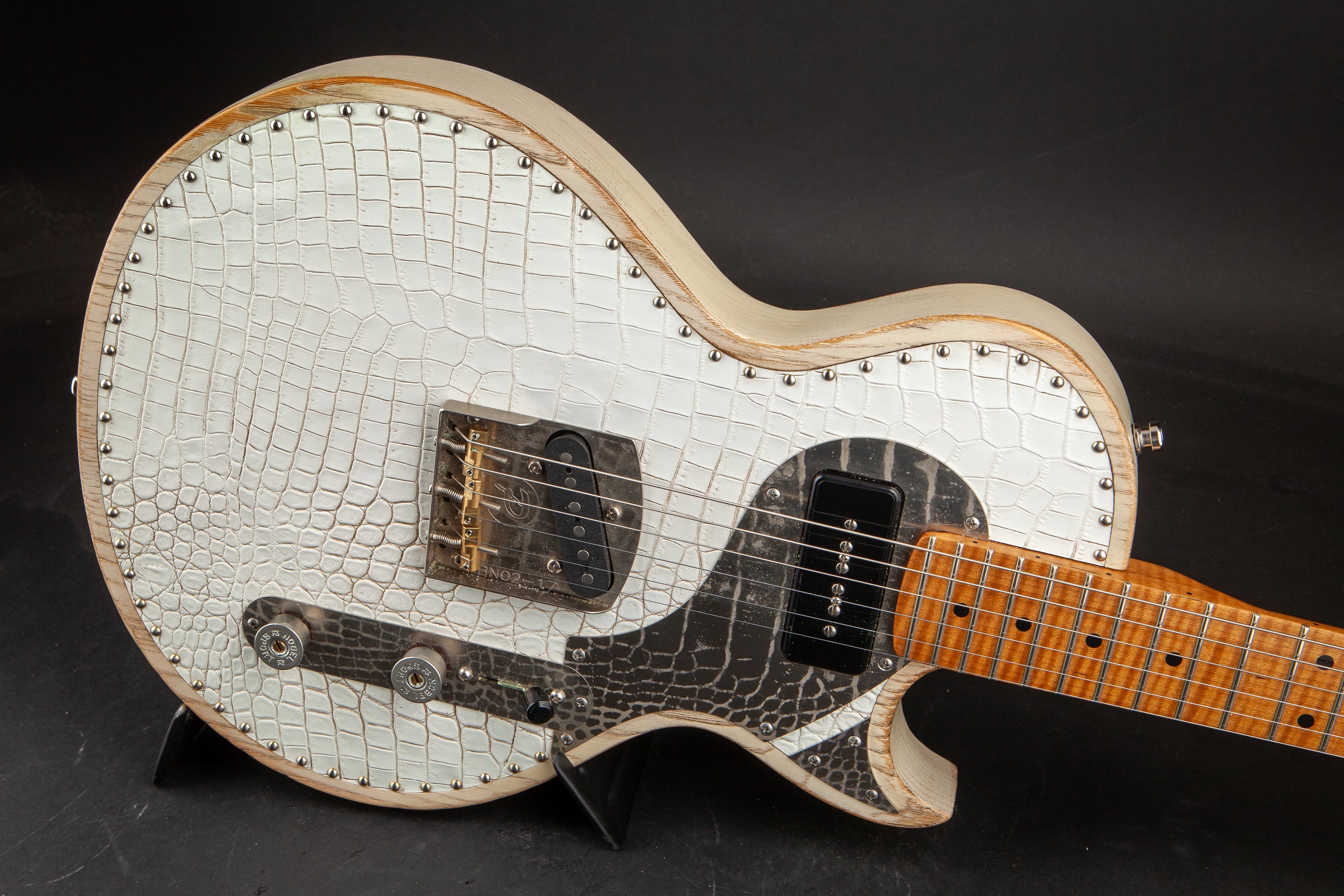 Paoletti: Jr Leather - Richard Fortus Signature #2 #81020