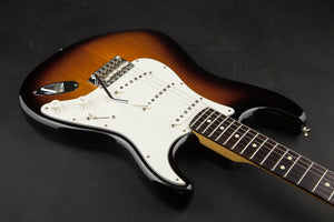 Fender: USA Classic Special 60's Stratocaster - Sunburst #US15084906
