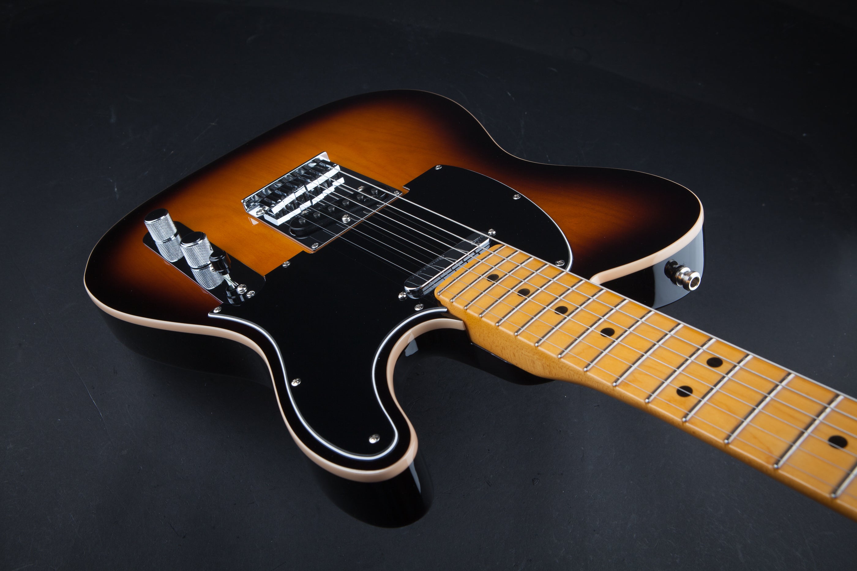 Fender: American Ultra Luxe Telecaster - 2 Tone Sunburst #US23067352