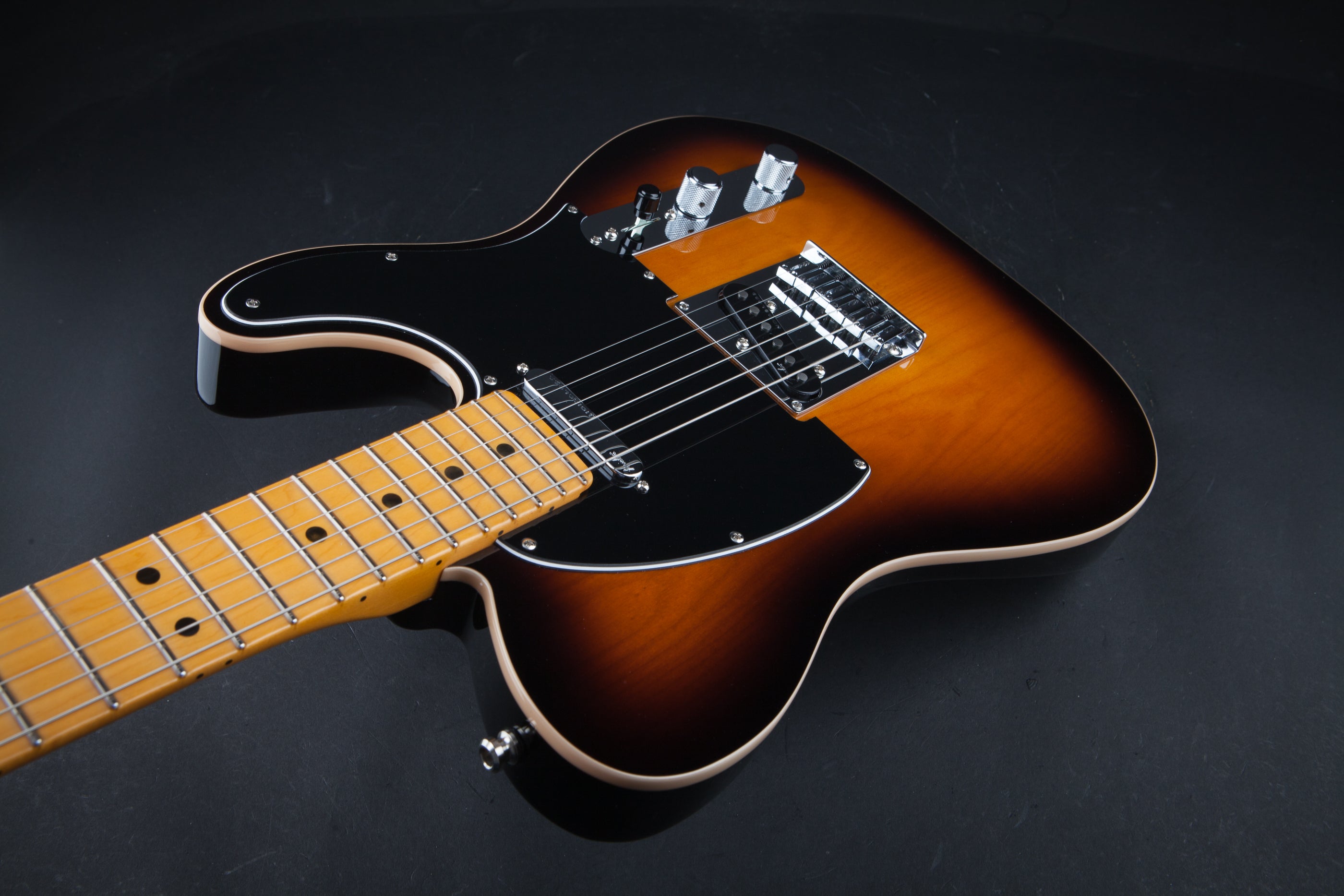 Fender: American Ultra Luxe Telecaster - 2 Tone Sunburst #US23067352