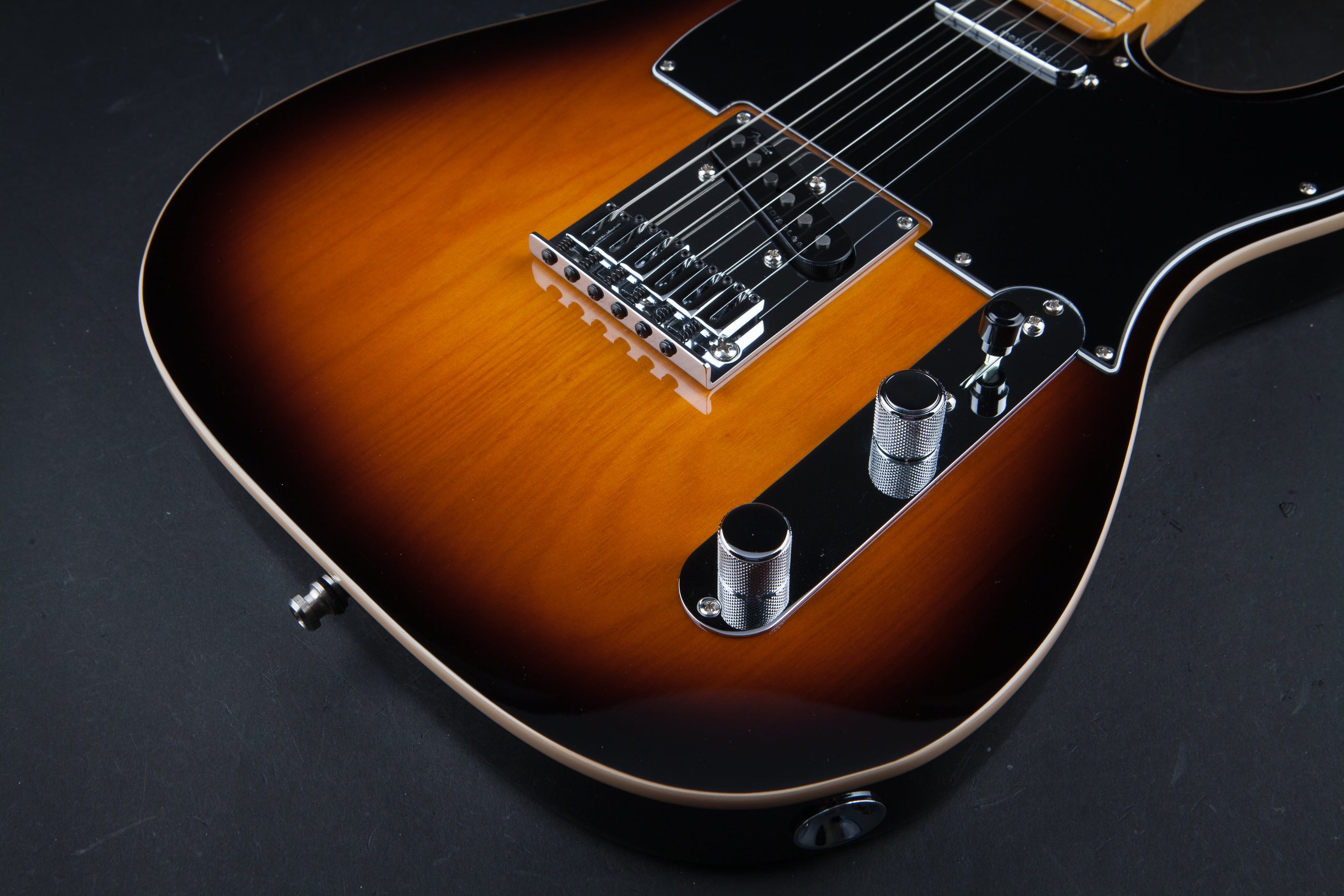 Fender: American Ultra Luxe Telecaster - 2 Tone Sunburst #US23067352