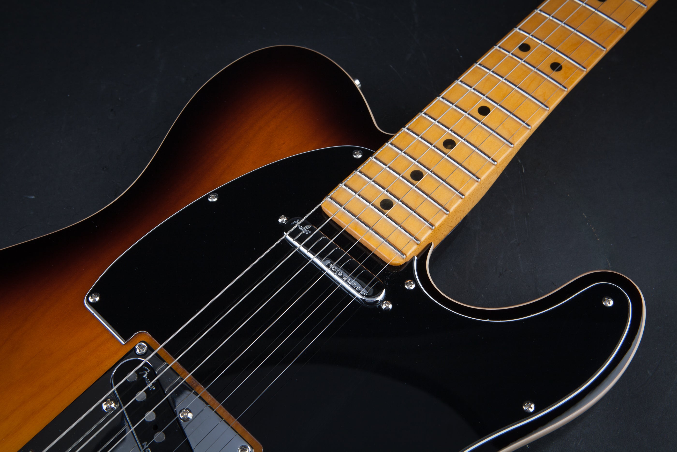 Fender: American Ultra Luxe Telecaster - 2 Tone Sunburst #US23067352