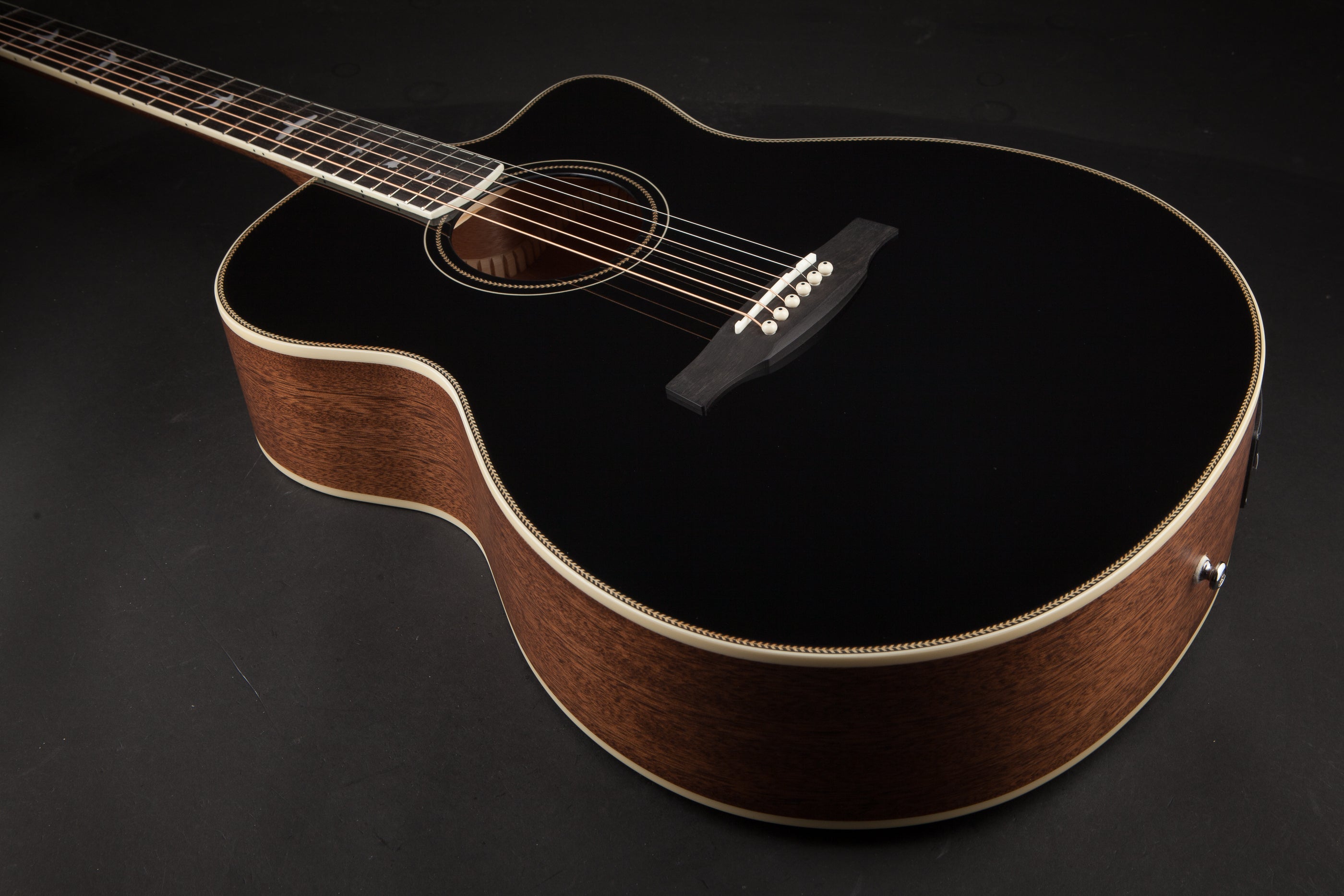 PRS Guitars: SE A20E Black Top #101020