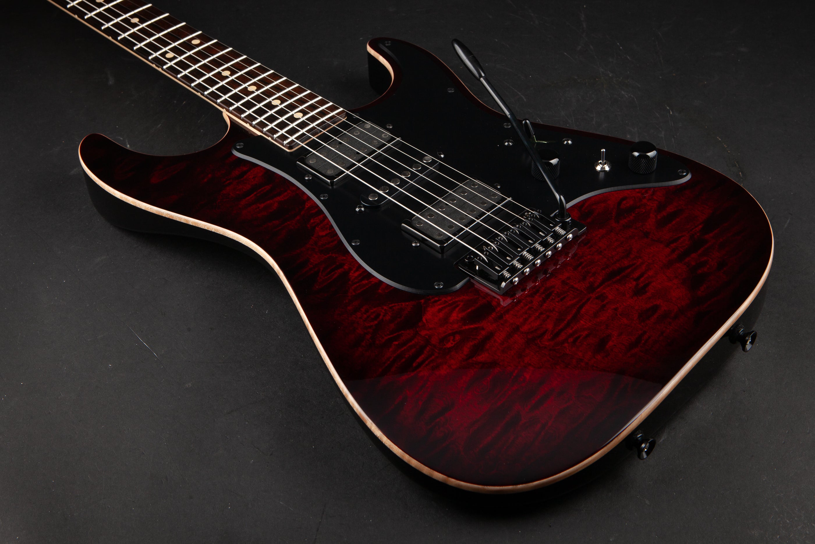 Tom Anderson: Drop Top Classic - Cajun Red to Dark Red Burst with Binding #08-14-19P