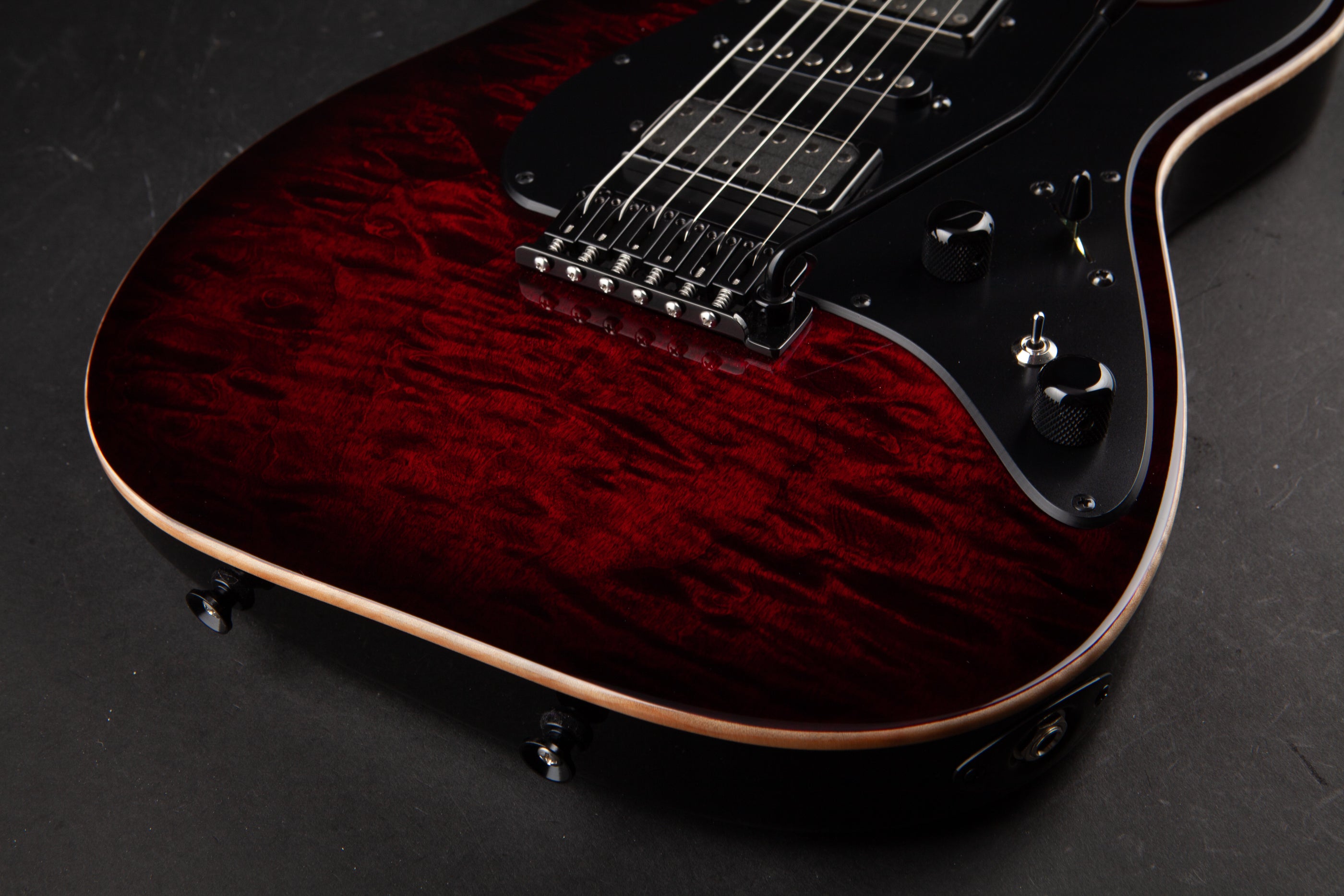 Tom Anderson: Drop Top Classic - Cajun Red to Dark Red Burst with Binding #08-14-19P