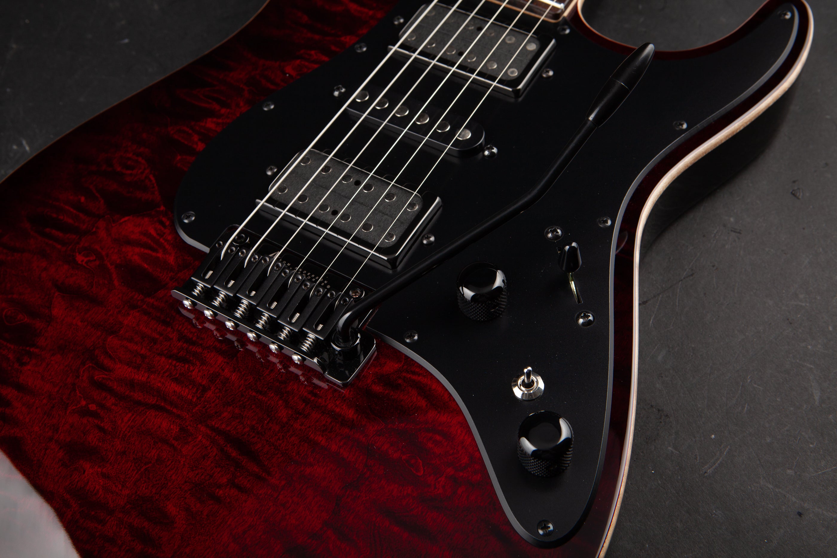 Tom Anderson: Drop Top Classic - Cajun Red to Dark Red Burst with Binding #08-14-19P