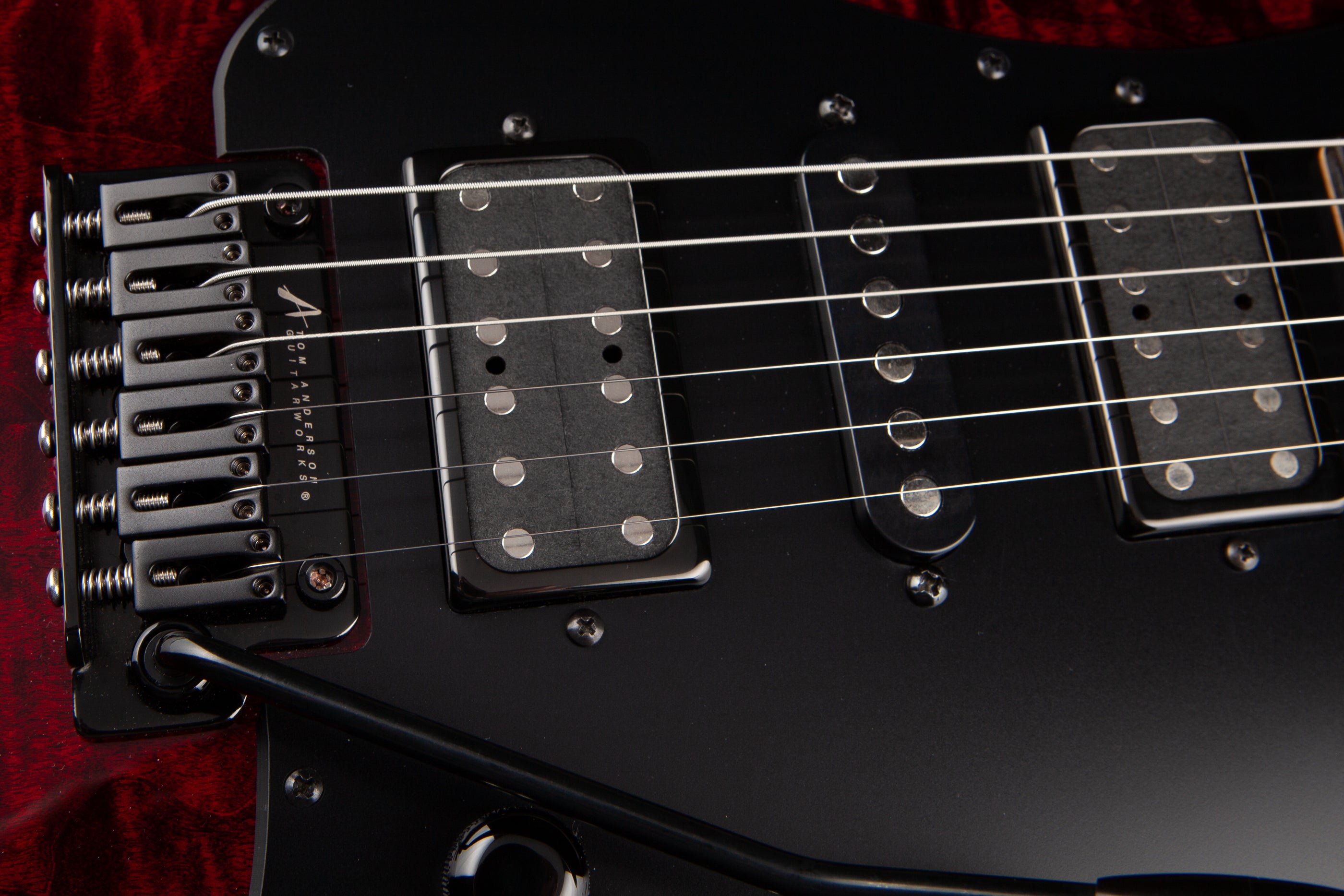 Tom Anderson: Drop Top Classic - Cajun Red to Dark Red Burst with Binding #08-14-19P