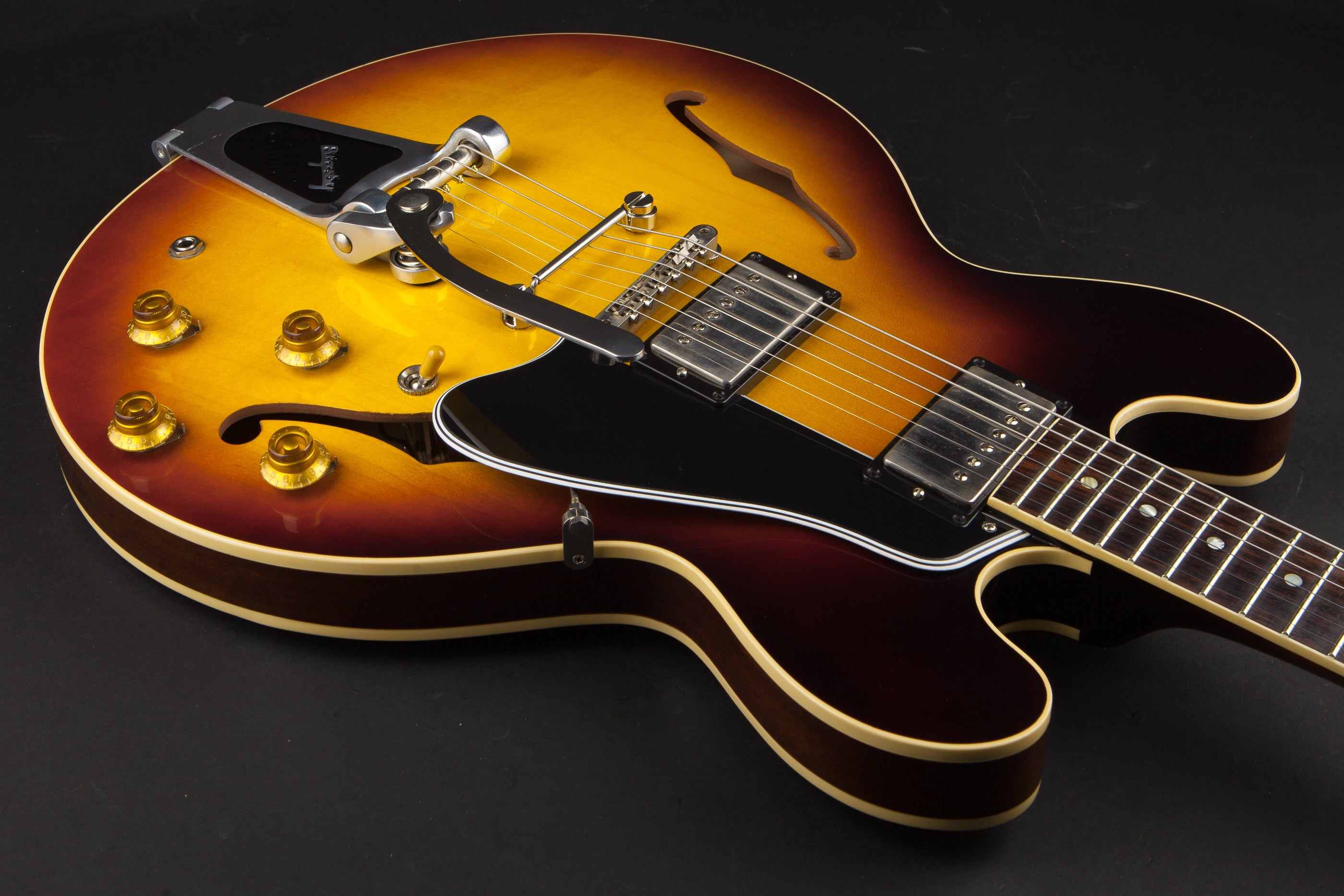 Gibson Custom : ES-335 Historic 59 Reissue VOS Vintage Burst #A90066