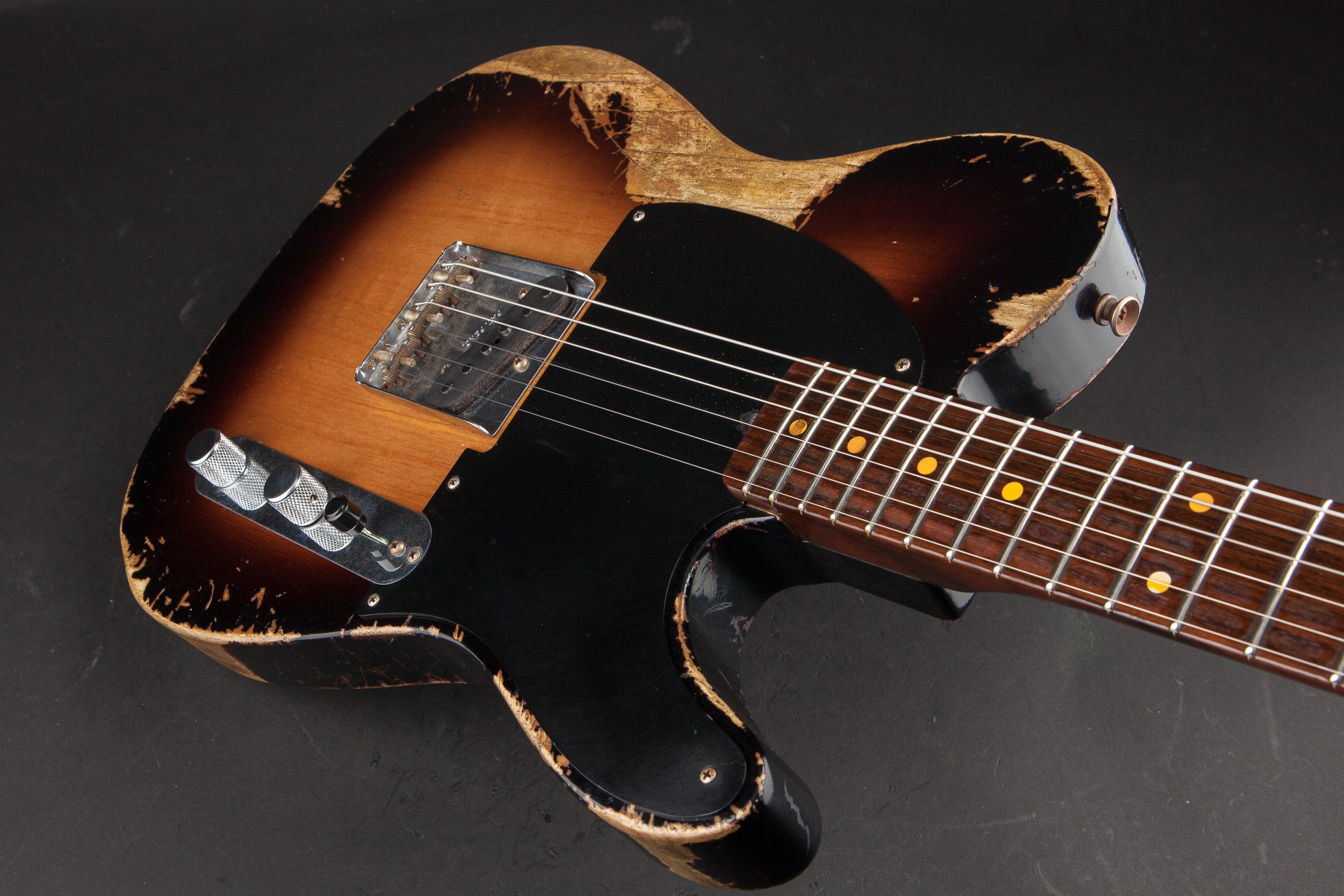 Fender Custom Shop: Esquire 59 Super Heavy Relic with Rosewood Neck, Wide Fade 2-Tone Sunburst #R108110