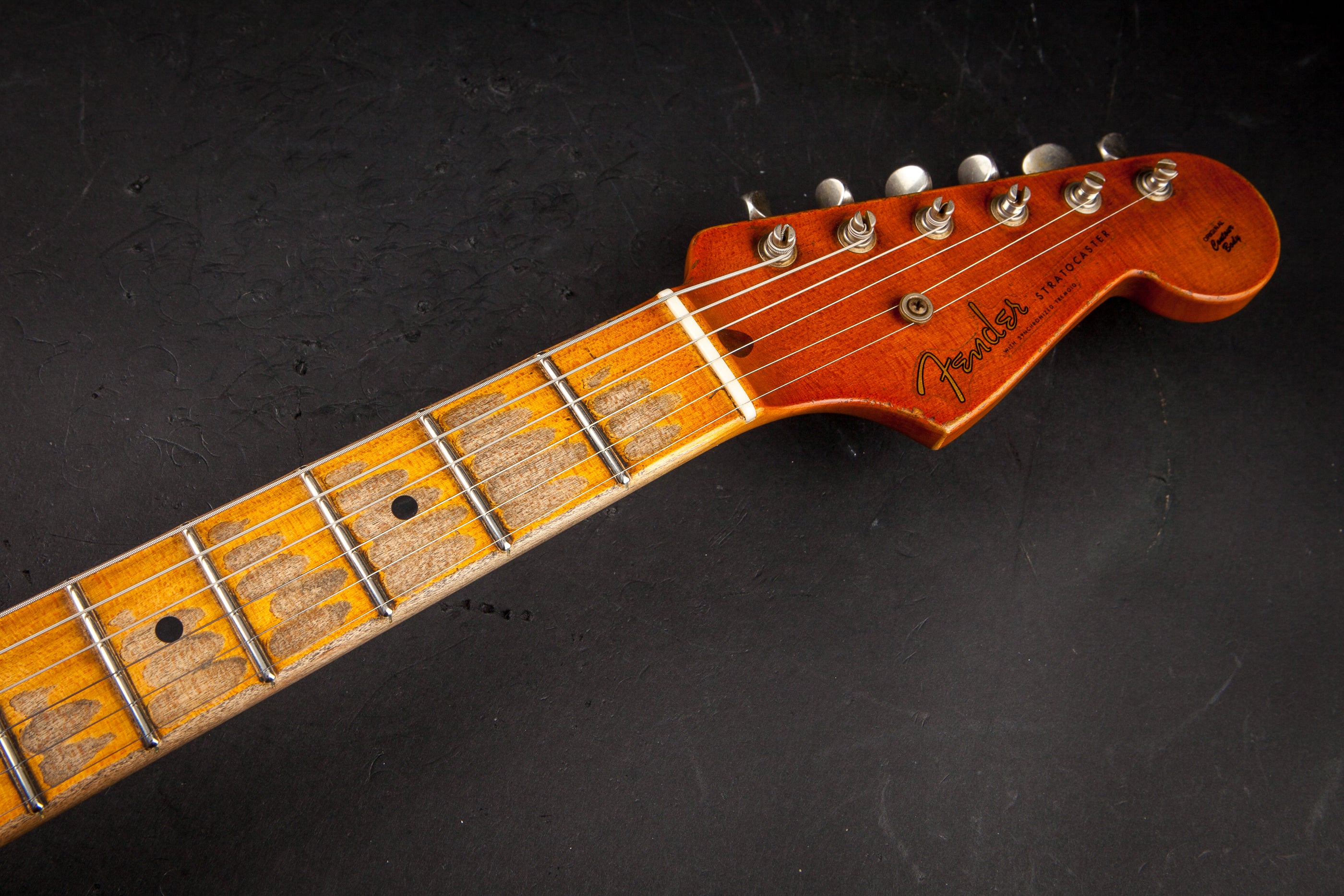 Fender Custom Shop: Dale Wilson Masterbuilt '55 Stratocaster Relic 2-Tone Sunburst #CZ552503