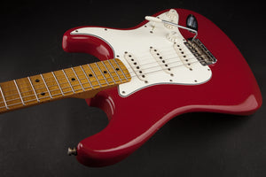 Fender Custom Shop: Post Modern Stratocaster Ltd Journeyman Relic Dakota Red #0050