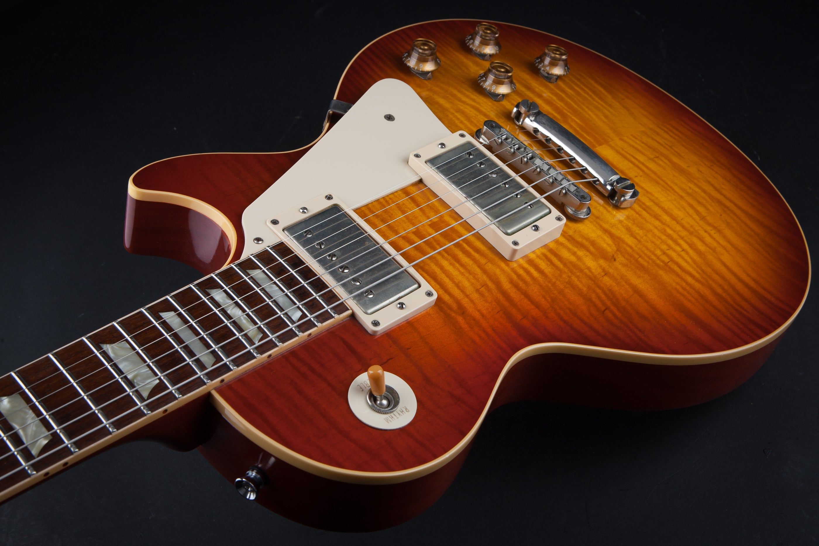 Custom Shop: Standard Historic VOS 59 Les Paul Cherry Sunburst #R98907