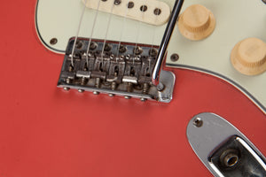 Fender Vintage Guitars: 1963 Stratocaster Fiesta Red #L09755