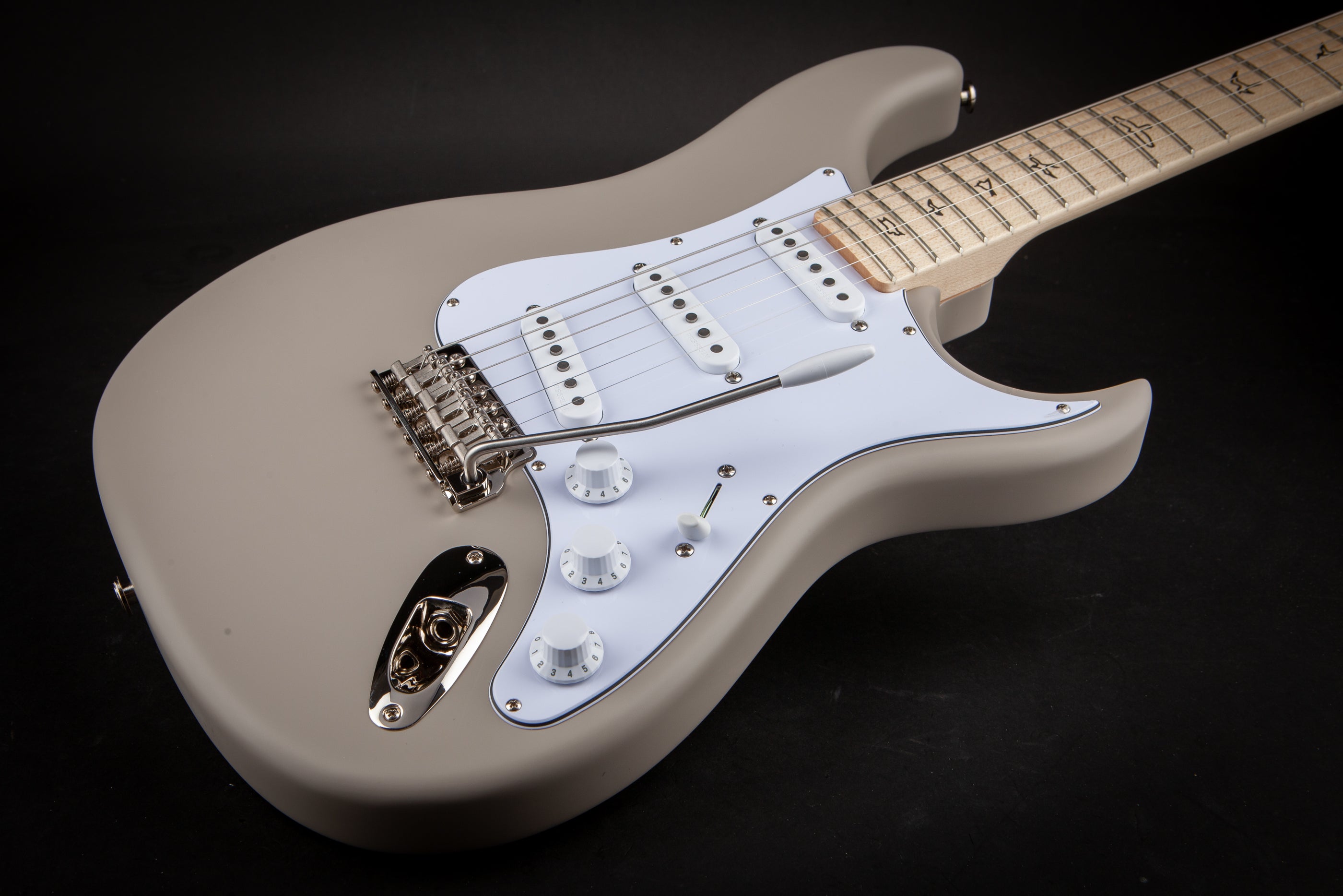 PRS Guitars:Silver Sky Moc Sand Satin #0325712