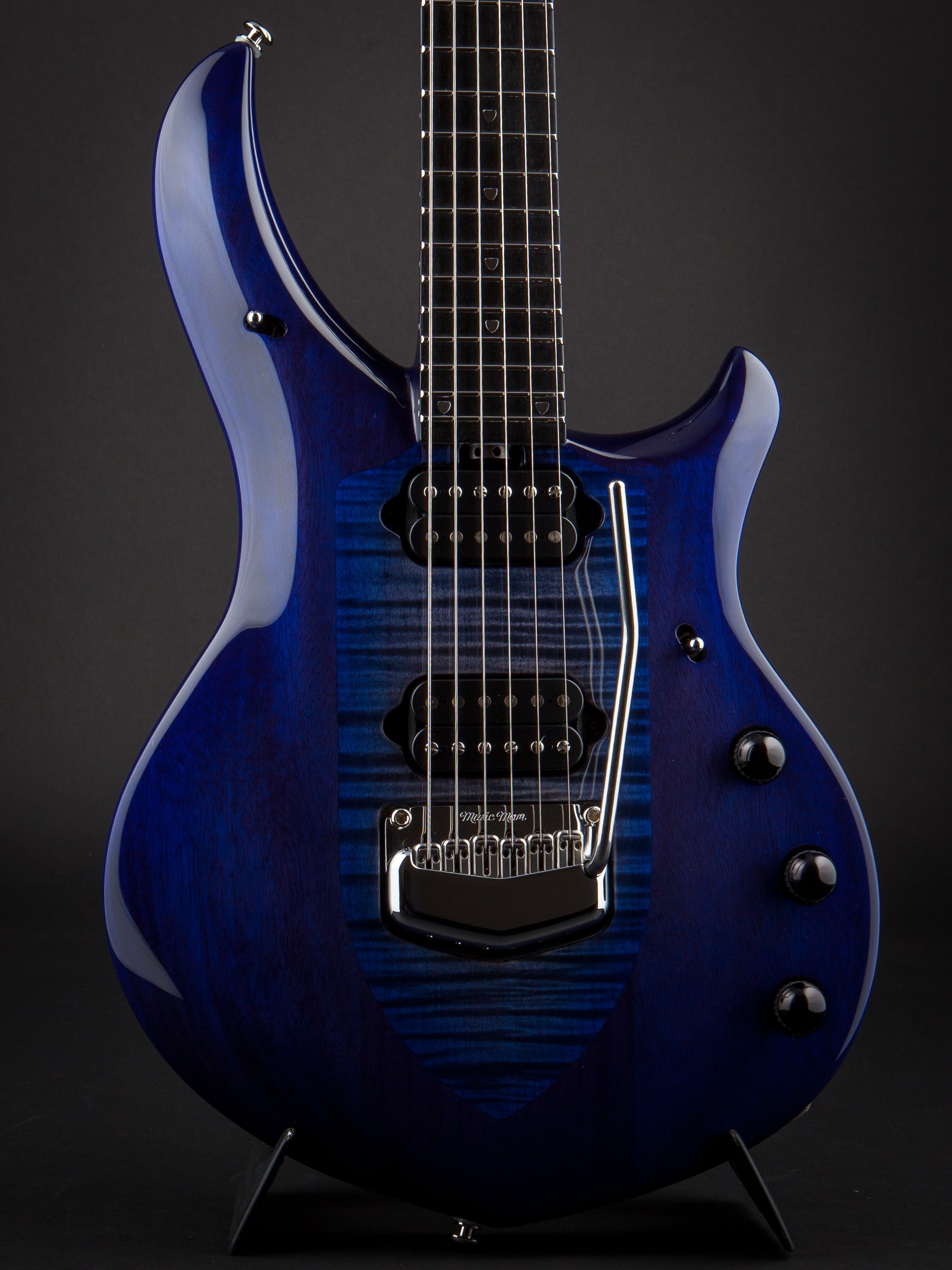Musicman :Majesty Monarchy Imperial Blue #M12265 – World Guitars