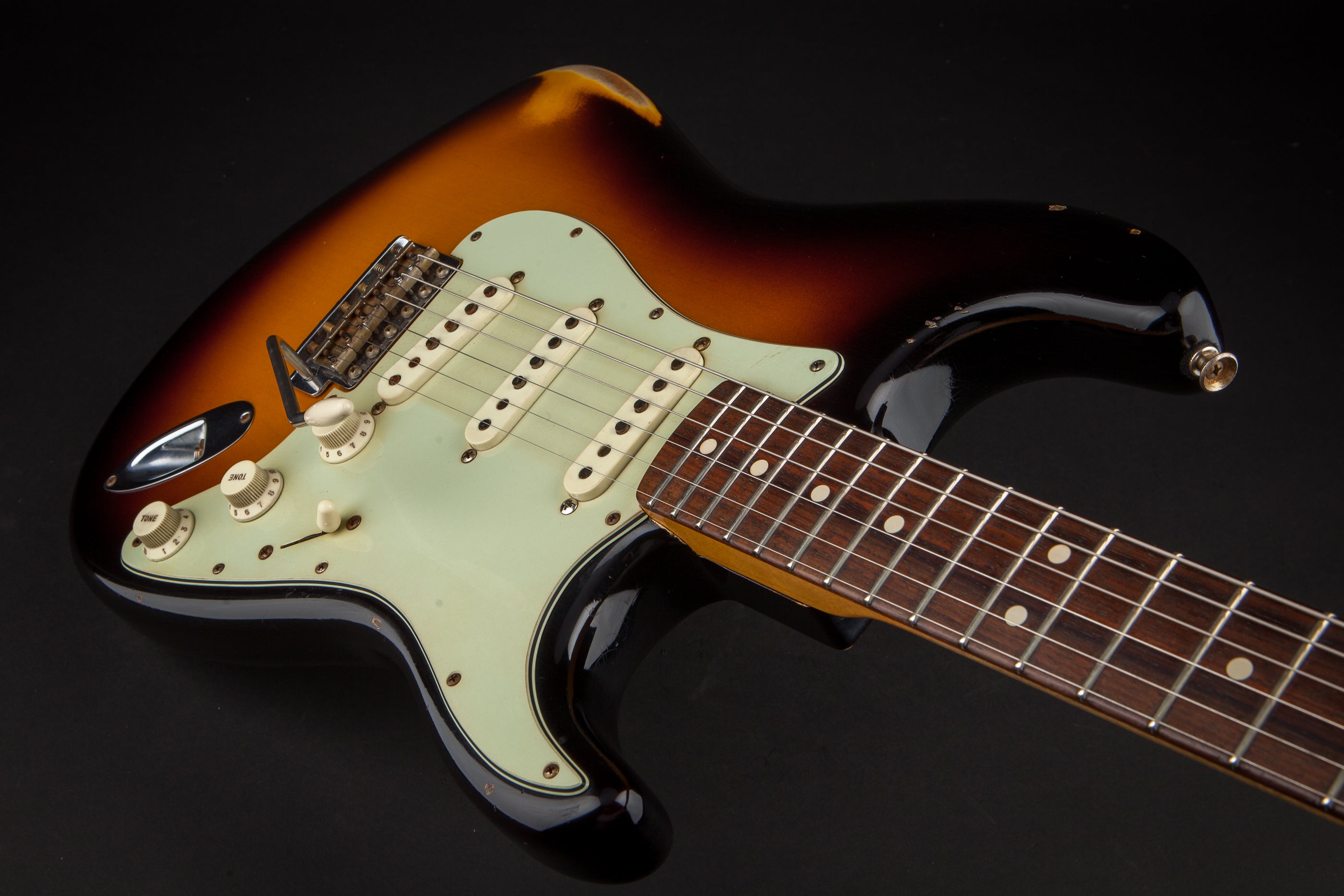 Fender Custom Shop: John Cruz Master Design '63 Stratocaster Relic 2-Tone Sunburst #CZ523259
