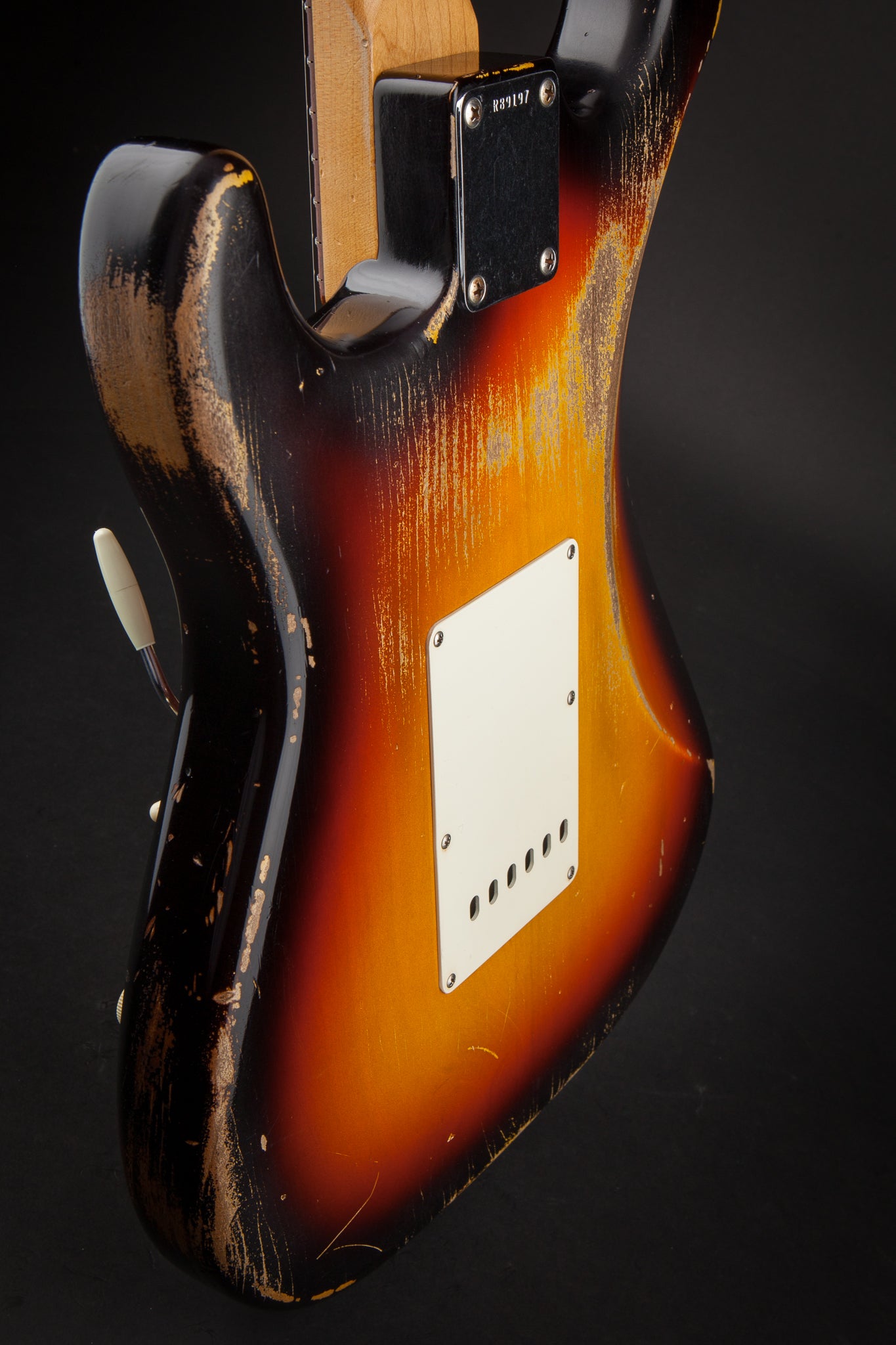 Fender Custom Shop: Stratocaster 63 Heavy Relic Faded 3 Tone Sunburst Master Built by Dennis Galuszka #R89197