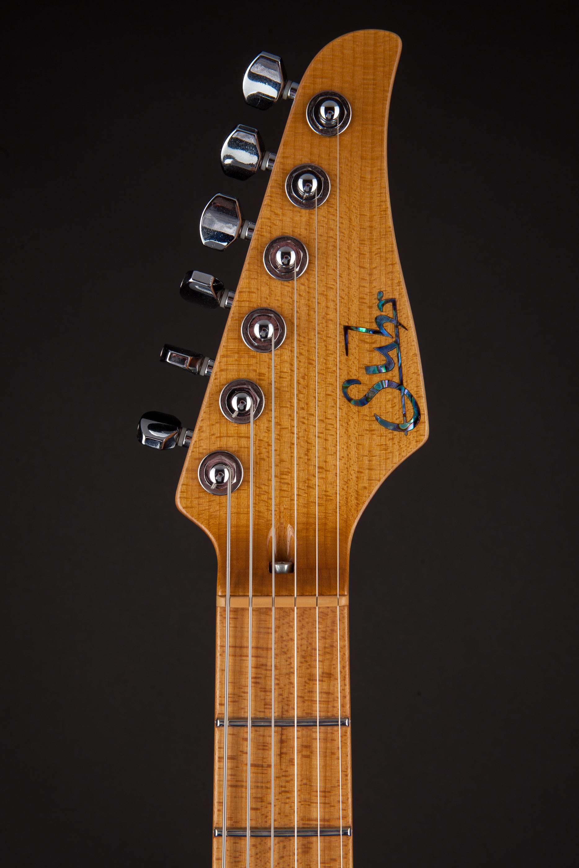 Suhr: Modern Carve Top Faded Trans Whale Blue Burst #17852 – World Guitars