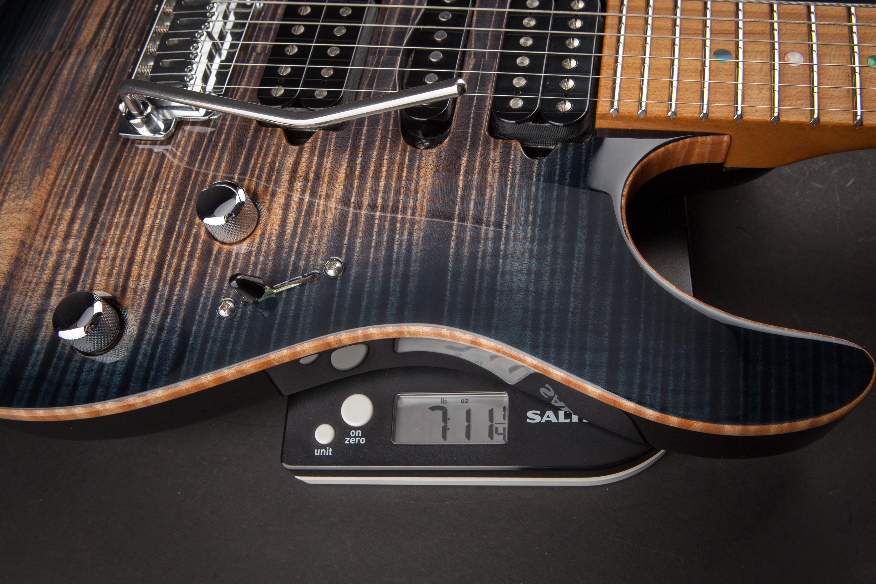 Suhr: Modern Carve Top Faded Trans Whale Blue Burst #17852 – World