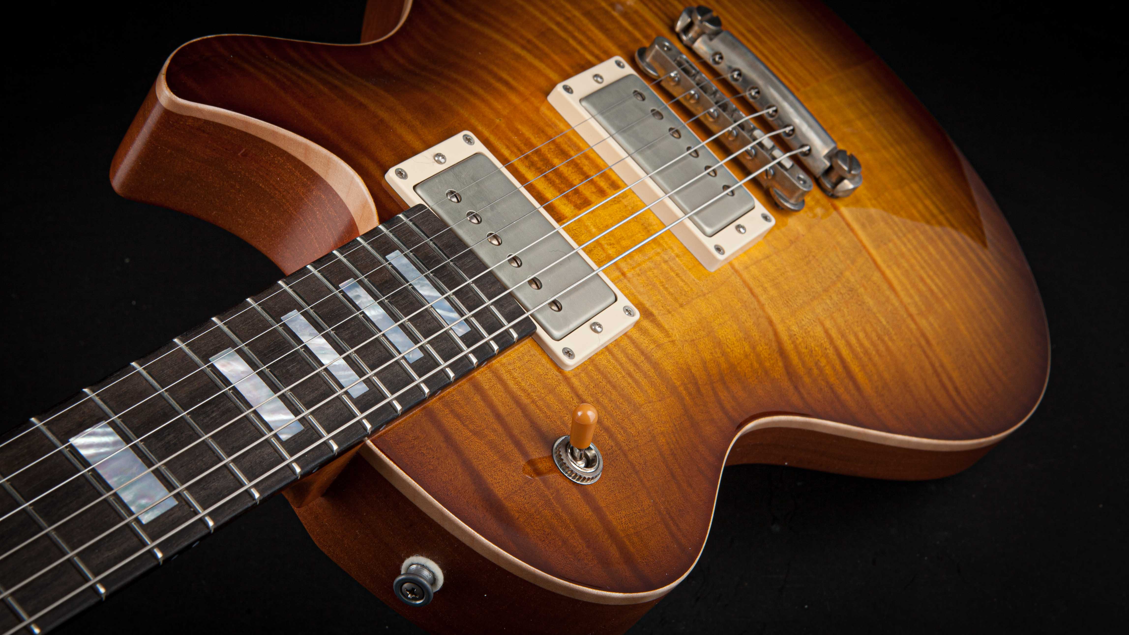 Patrick James Eggle: Macon Singlecut Buck Burst #20279 – World Guitars