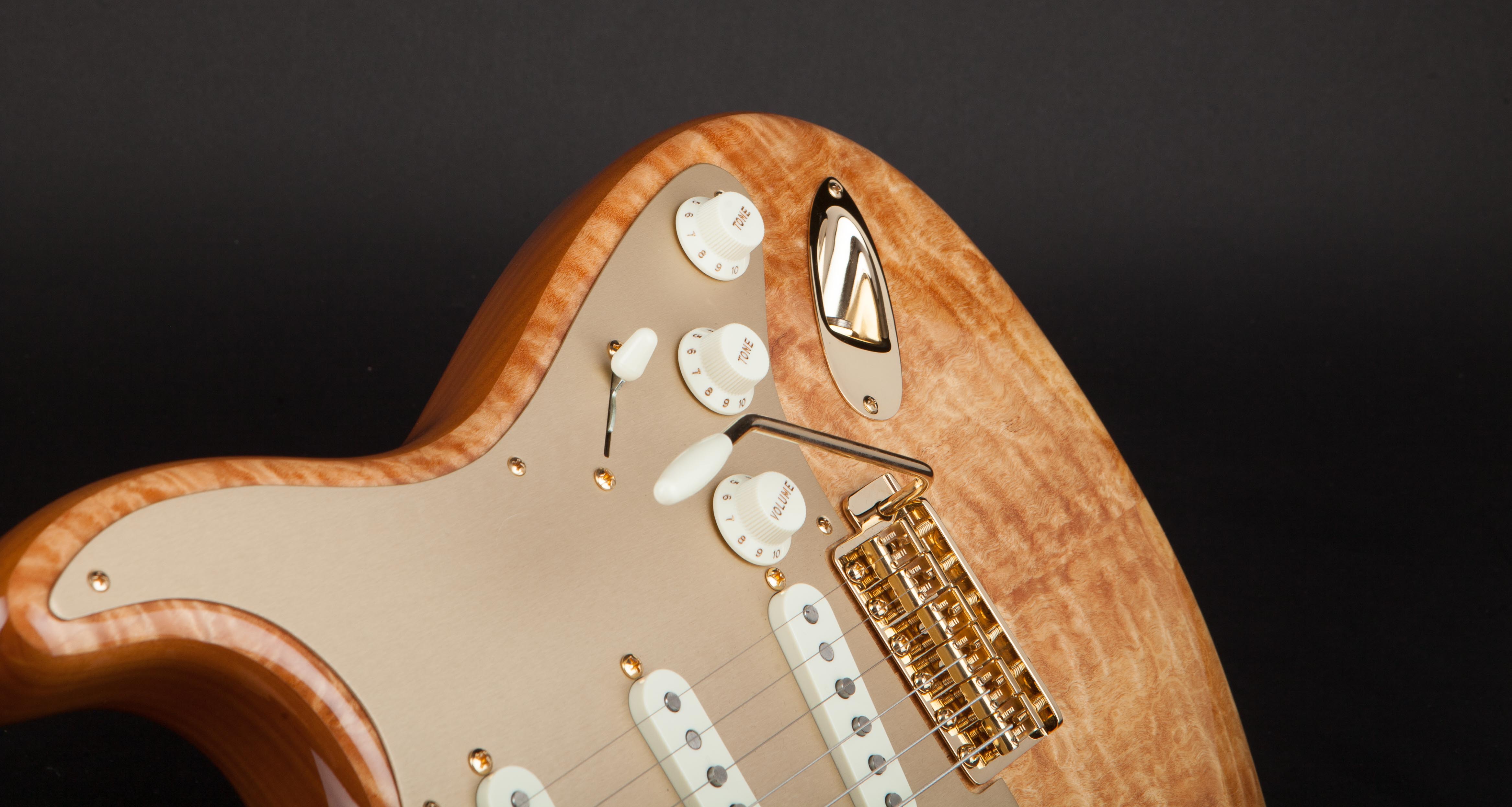 Fender Custom Shop: 2016 Artisan Strat Spalted Maple #CZ526499