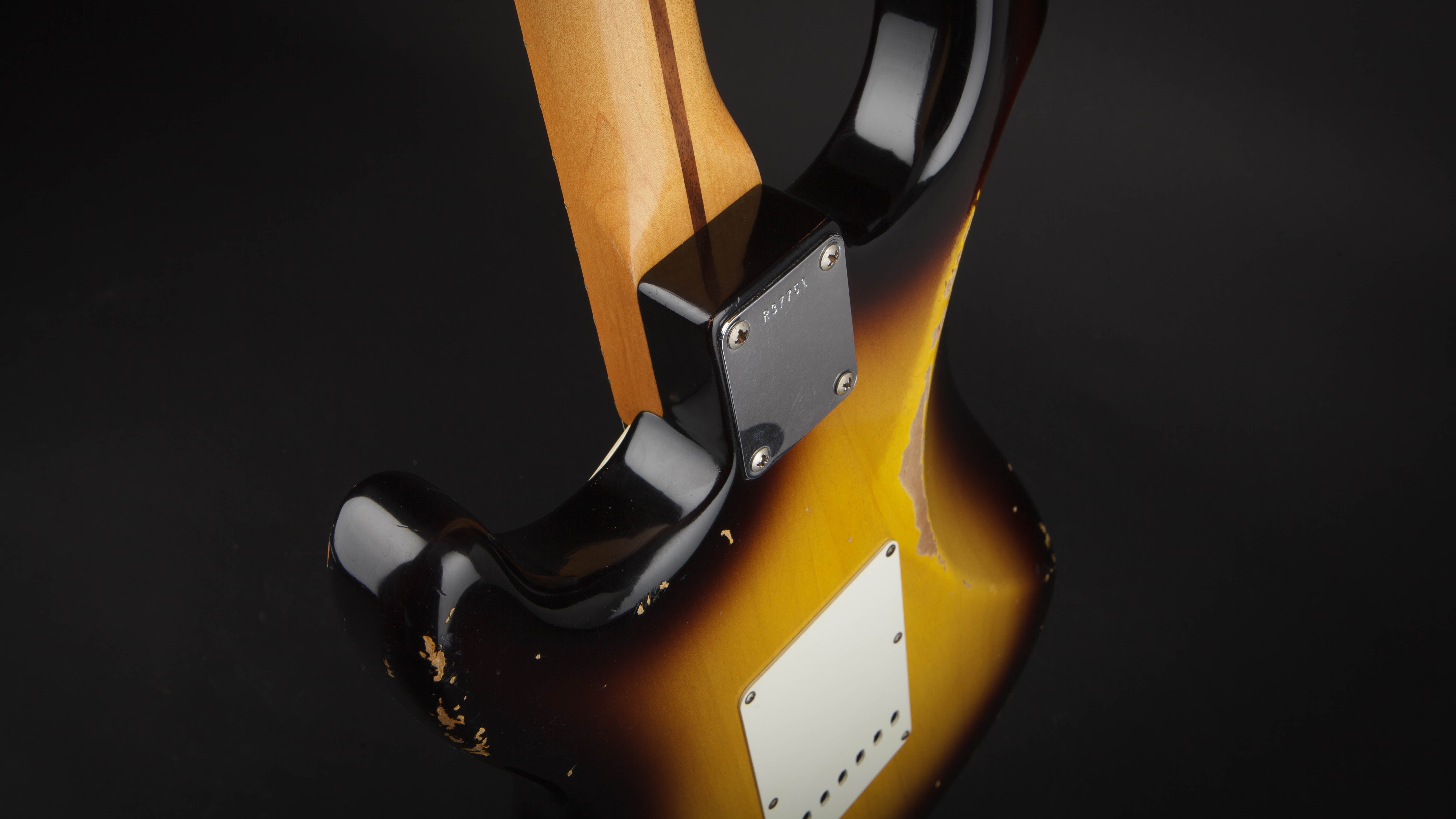 Fender Custom Shop:Stratocaster 56 Relic 2 Tone Sunburst #R37751