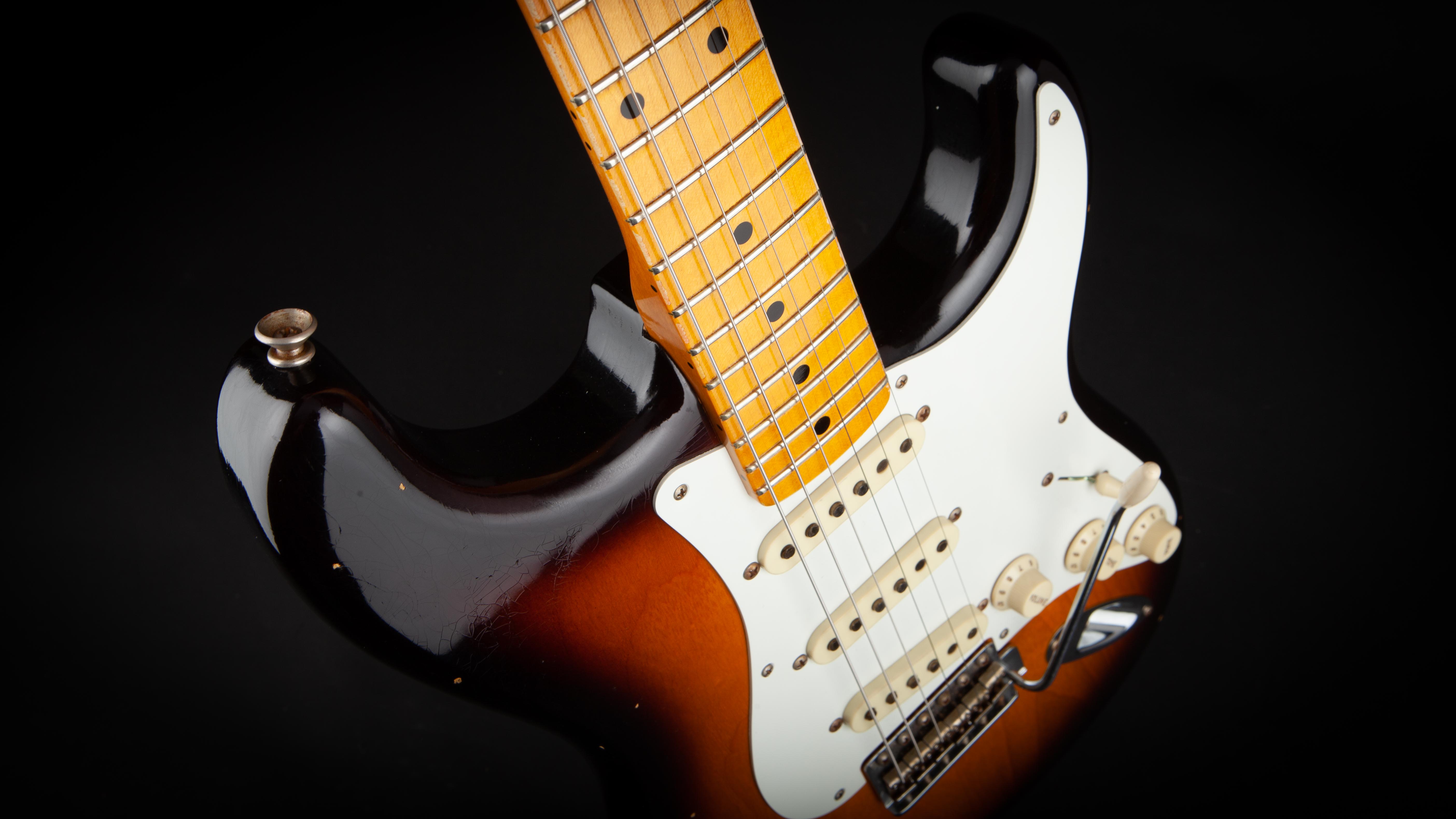 Fender Custom Shop: 58 Stratocaster Journeyman 2 Tone Sunburst #R86901
