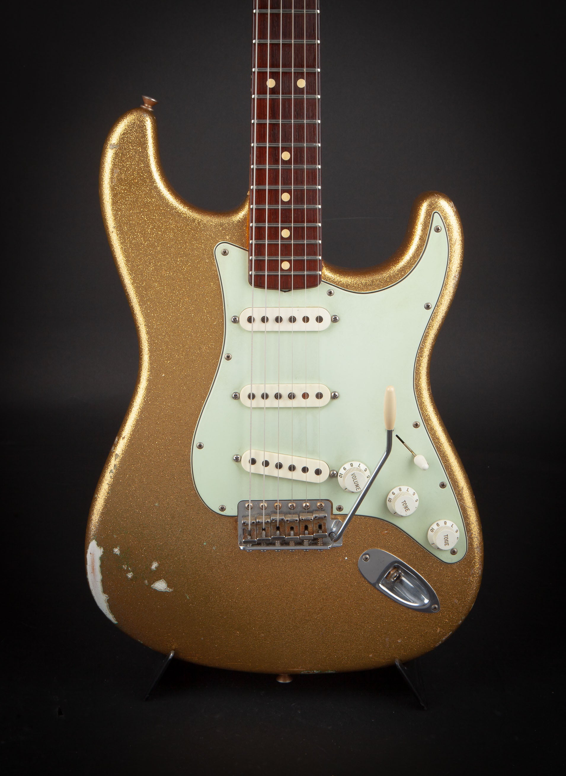 Fender Custom Shop: 1964 Stratocaster Gold Sparkle Greg Fessler Masterbuilt #GF412