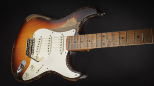 Fender Custom Shop: Masterbuilt Dale Wilson 58 Strat Heavy Relic Chocolate Faded Sunburst #CZ544887